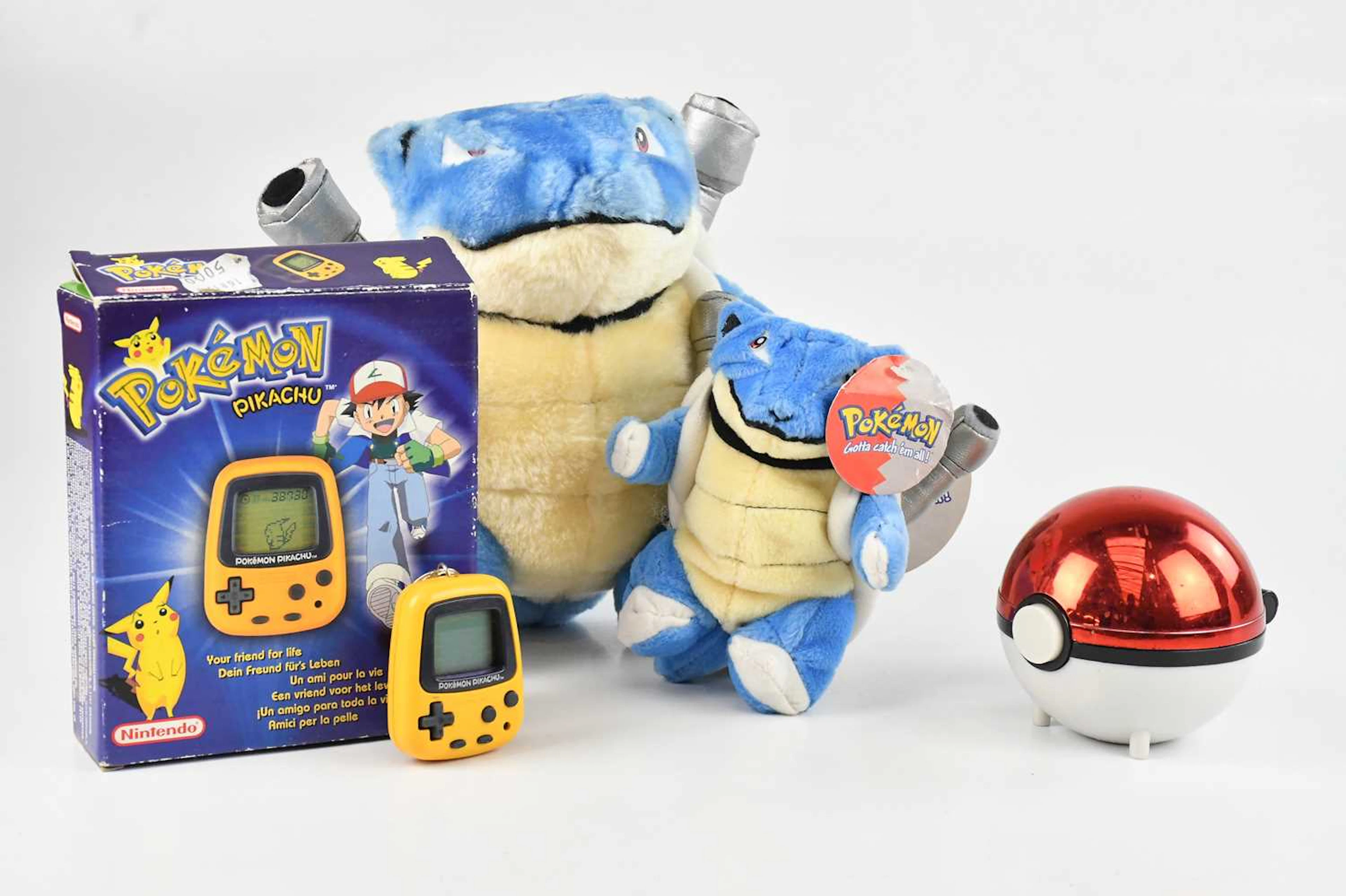 POKÉMON; a pocket Pikachu