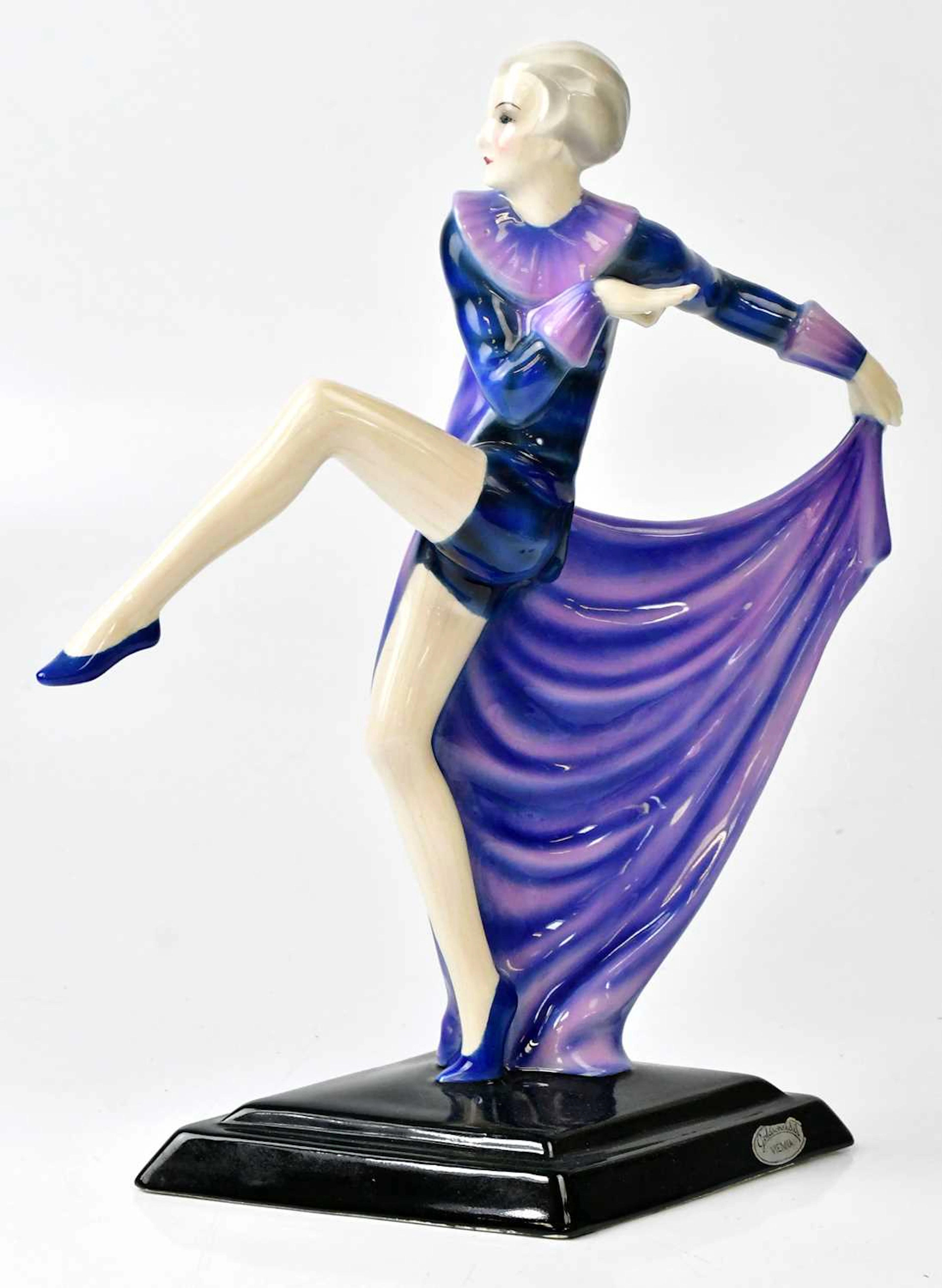 GOLDSCHEIDER; a Josef Lorenzl figure of a dancing young woman