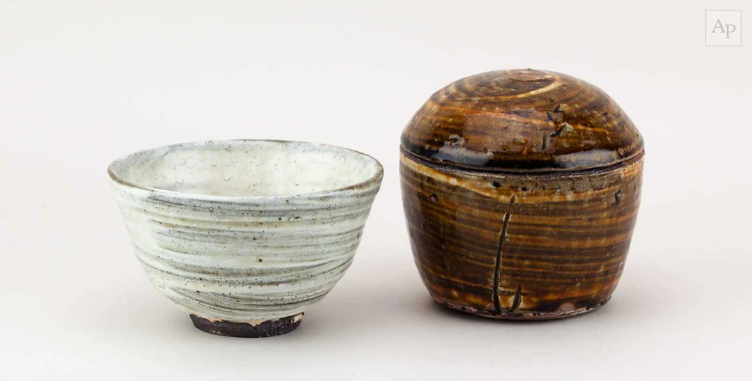 ANNE METTE HJORTSHØJ (born 1973); a small stoneware bowl covered in hakeme slip