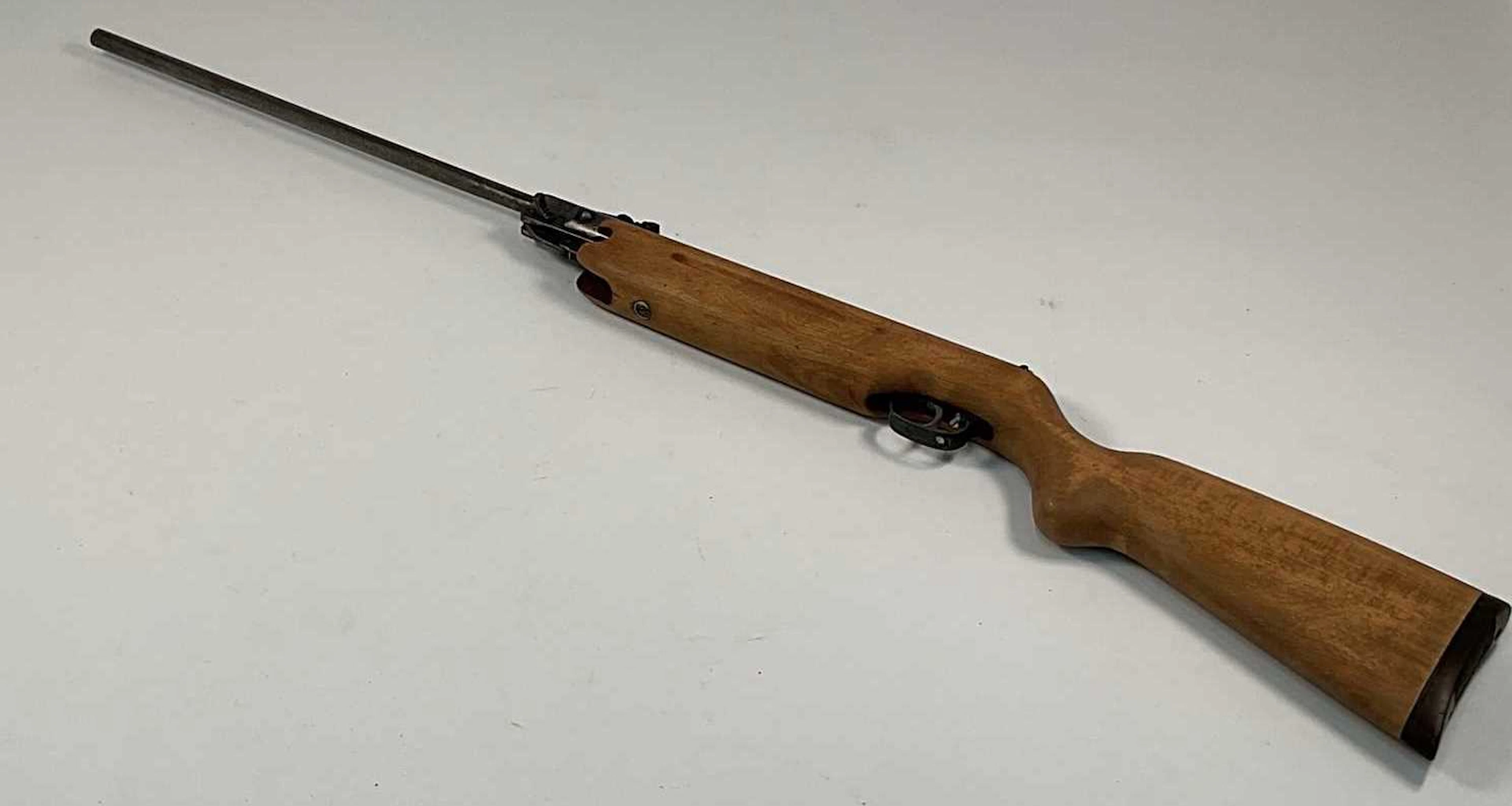 H WEIHRAUCH; HW 35