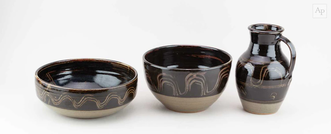 RAY FINCH (1914-2012) for Winchcombe Pottery; a large...