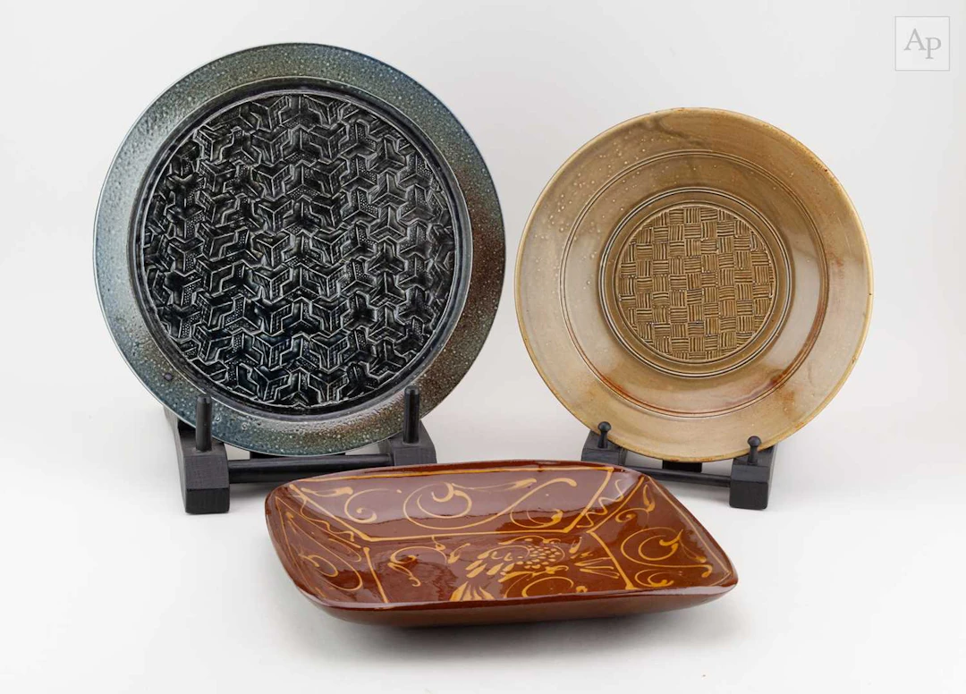 DANIEL BOYLE; a large salt glazed platter