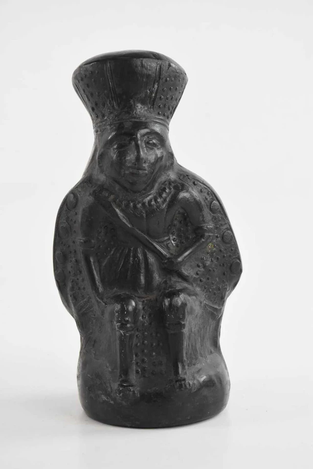 A pre Columbian style anthropomorphic vessel