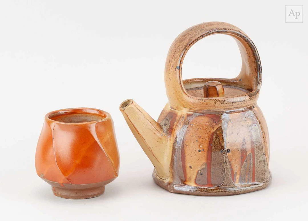 MICKI SCHLOESSINGK (born 1949); a faceted salt glazed teapot