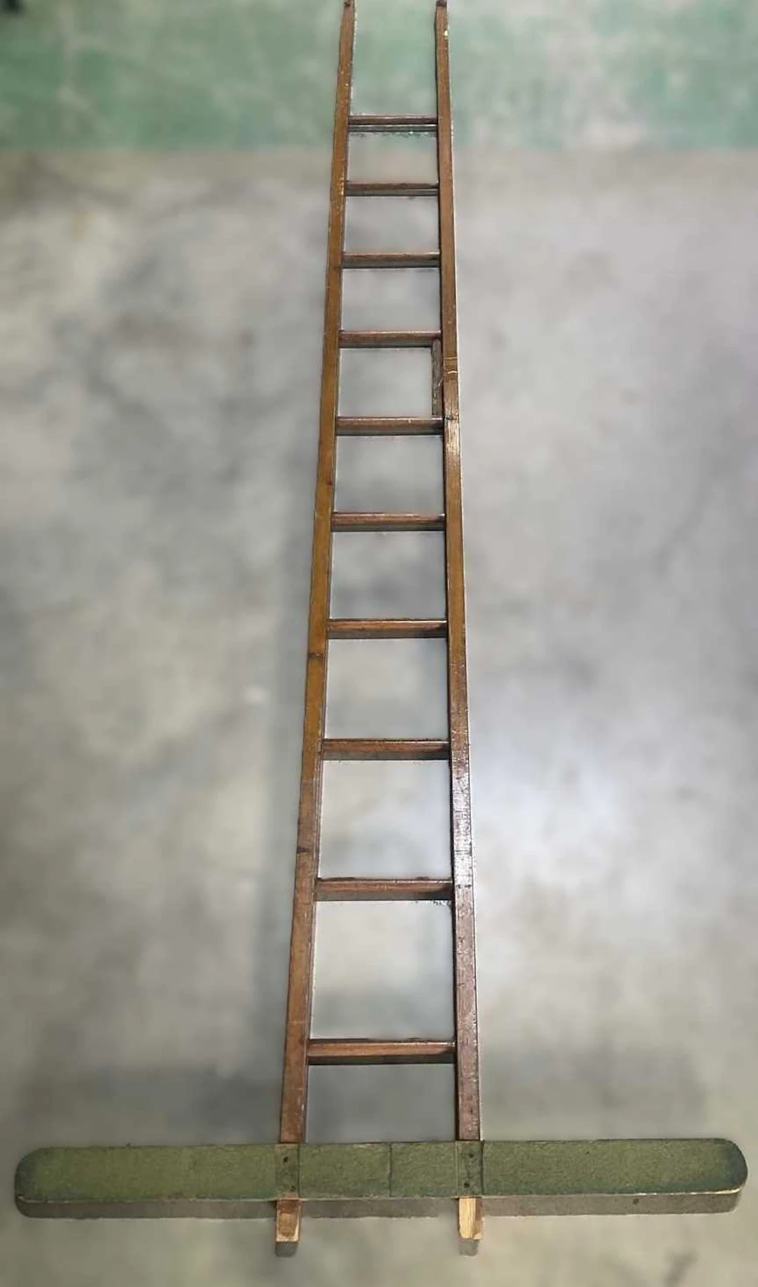 A set of pine library steps