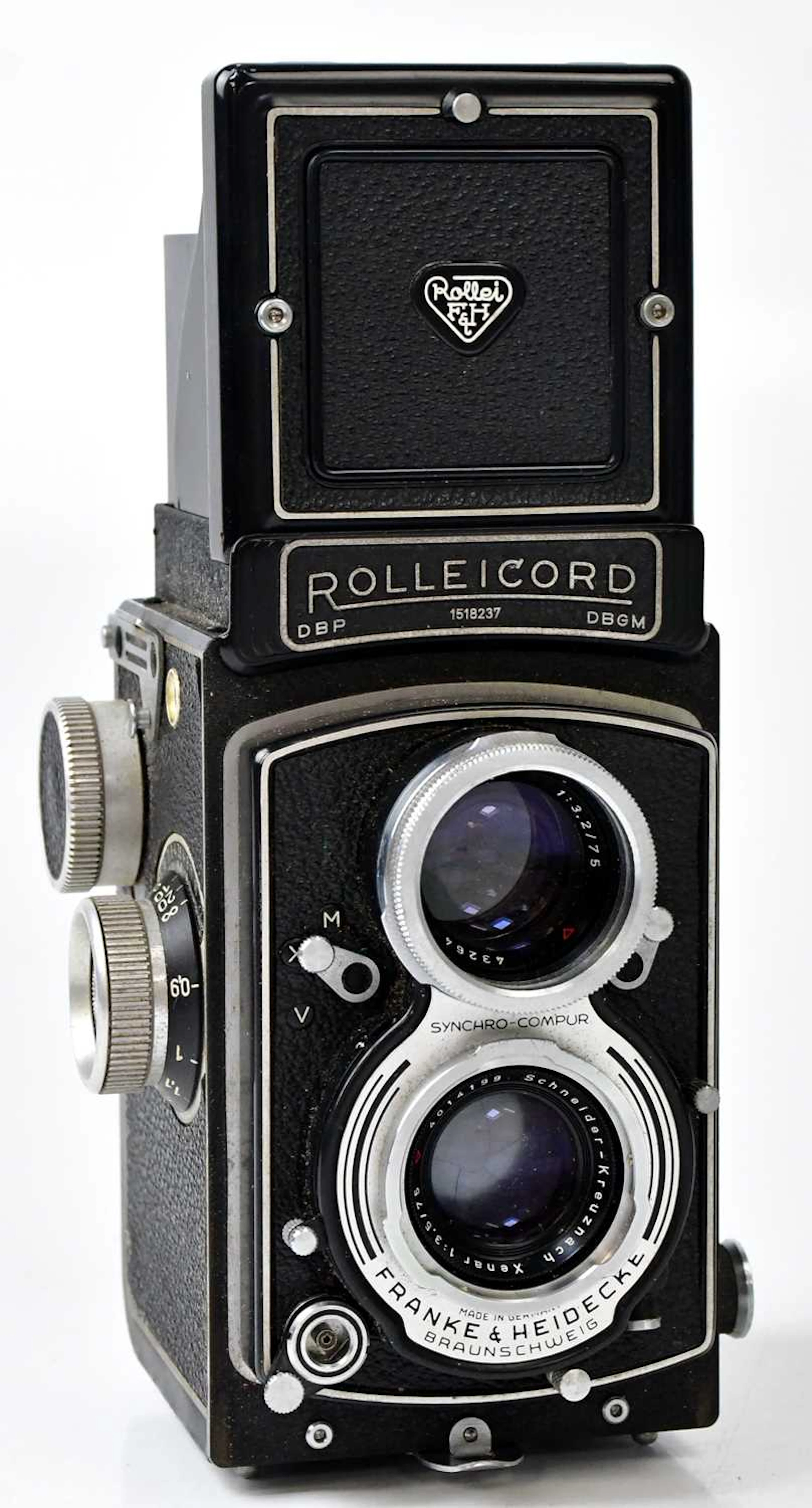 ROLLEICORD; a Rolleicord V twin lens reflex medium format camera