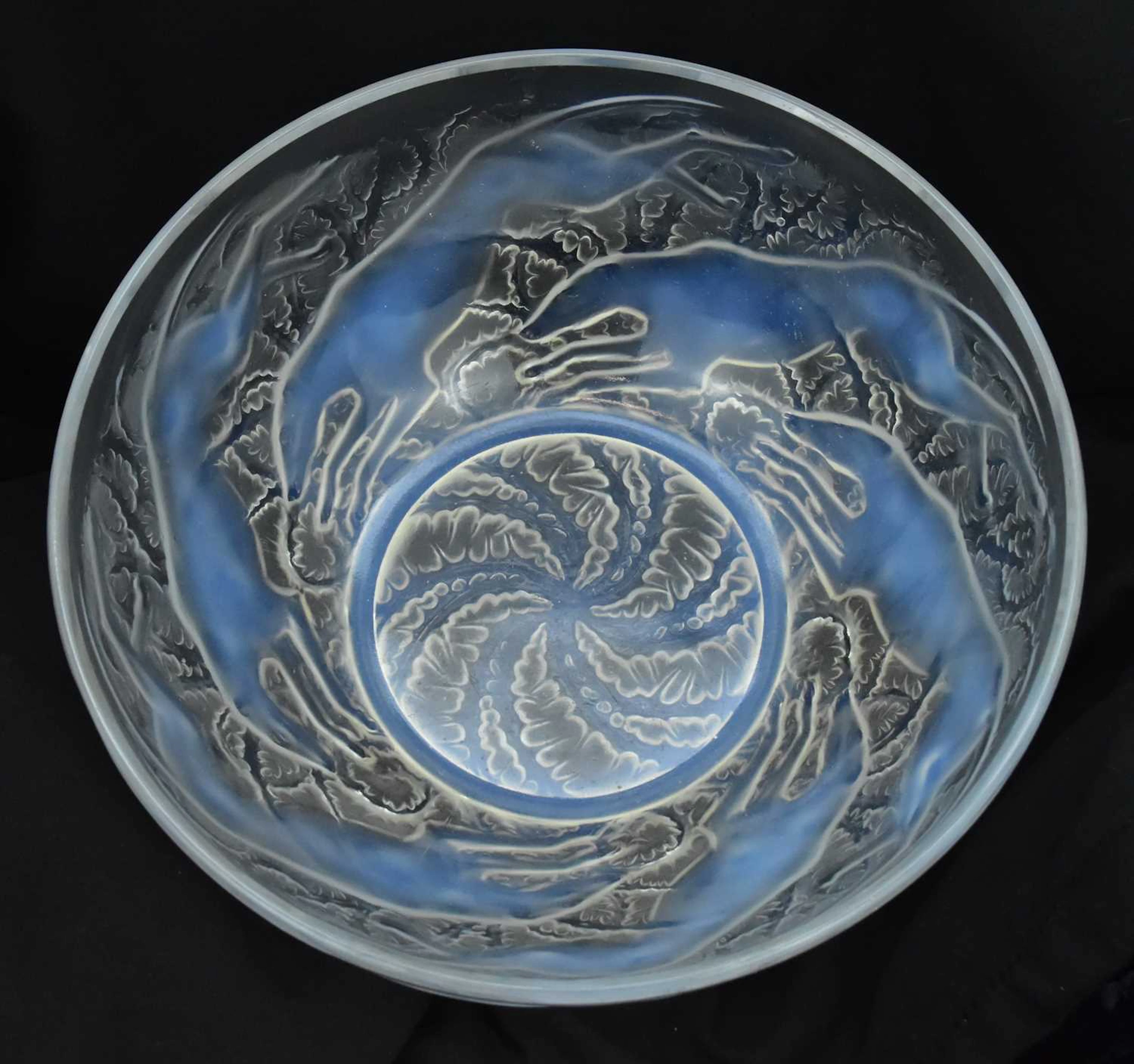 RENÉ LALIQUE; an Art Deco opalescent and frosted glass bowl