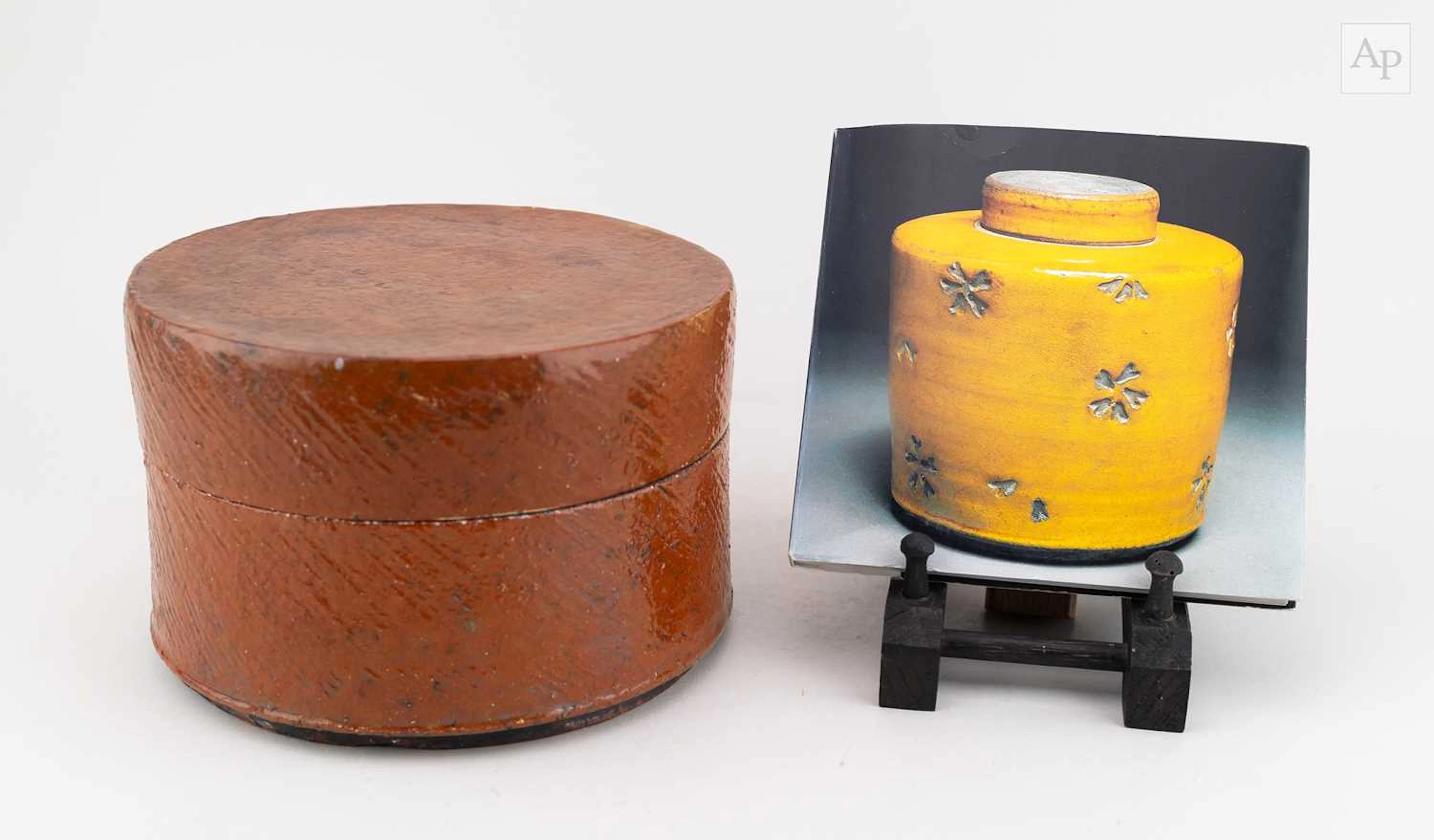 INGER ROKKJAER (1934-2008); a large cylindrical raku box