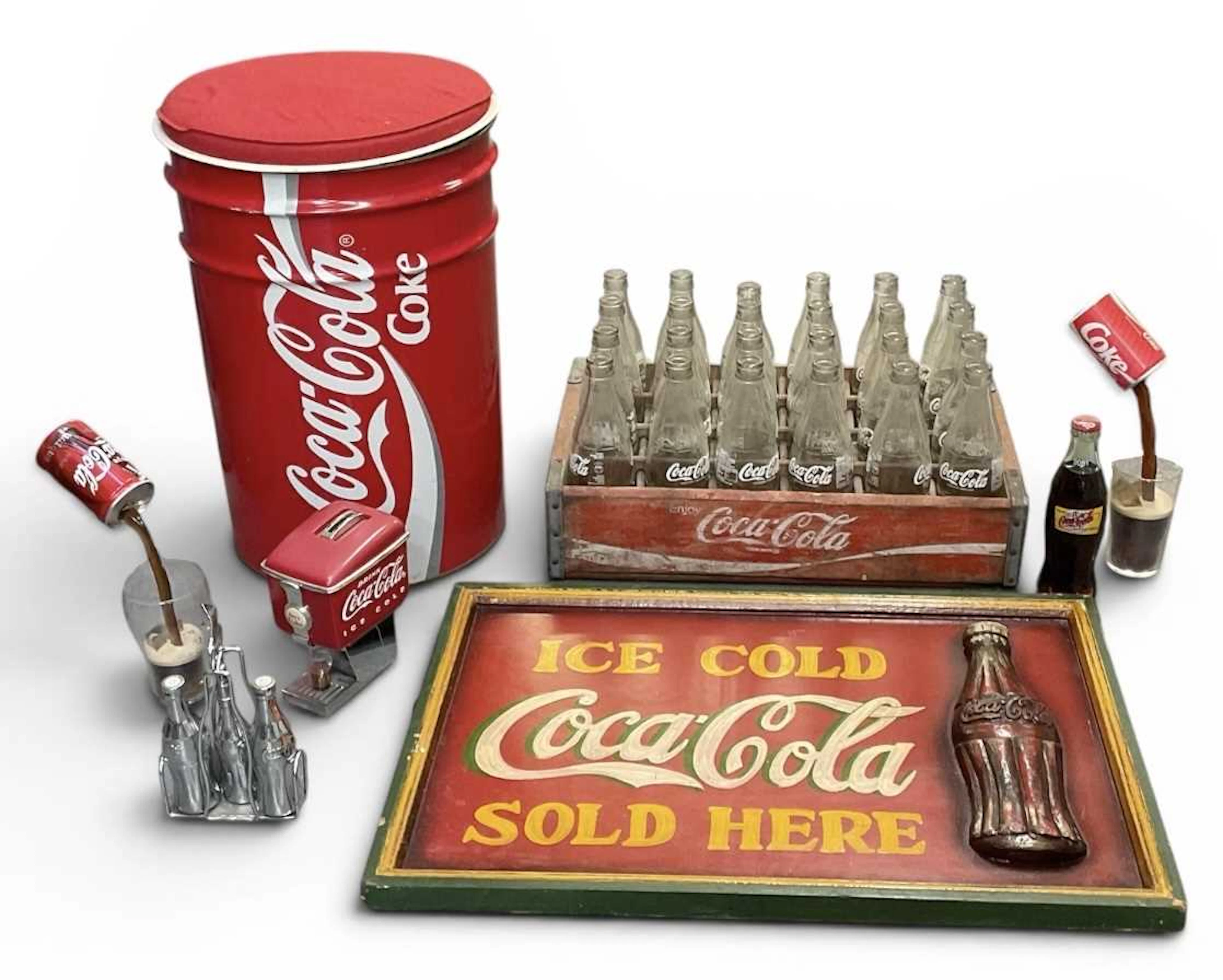 COCA-COLA INTEREST; a collection of Coca-Cola advertising items