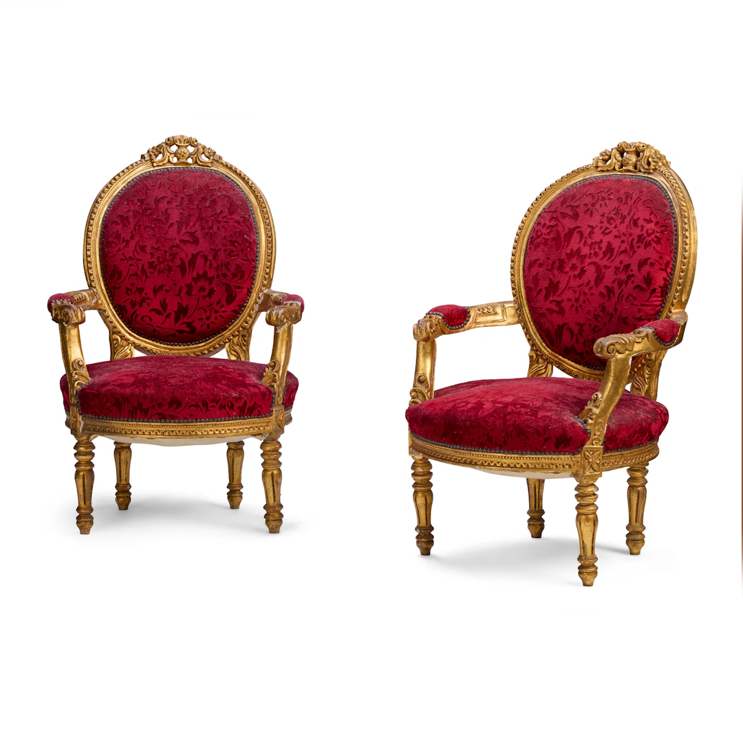 PAIR OF CONTINENTAL GILTWOOD ARMCHAIRS