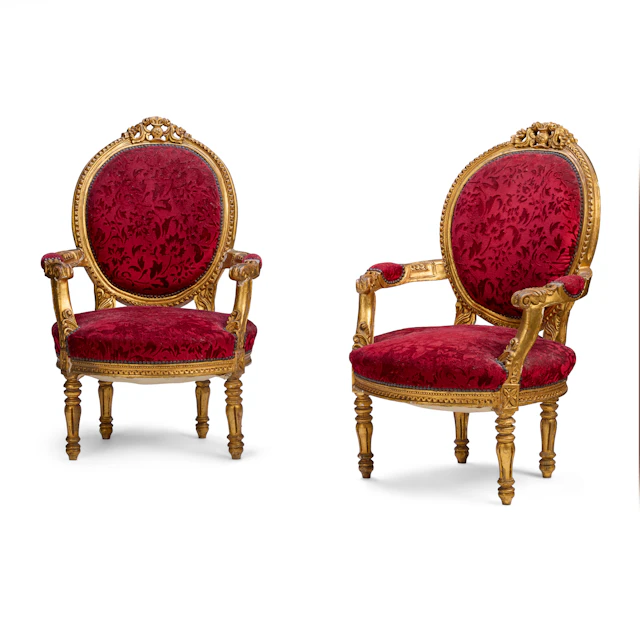 PAIR OF CONTINENTAL GILTWOOD ARMCHAIRS