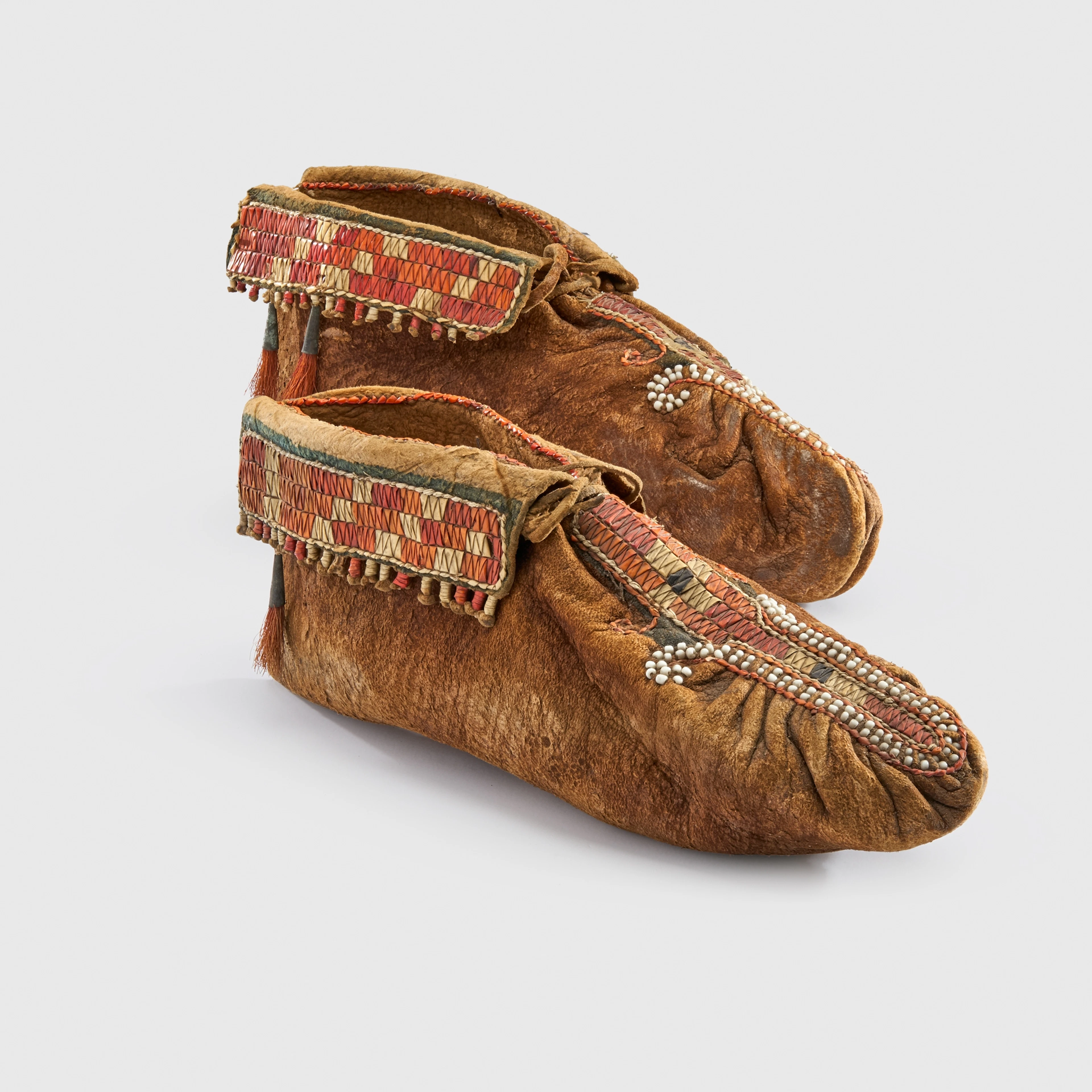 PAIR OF MOCCASINS