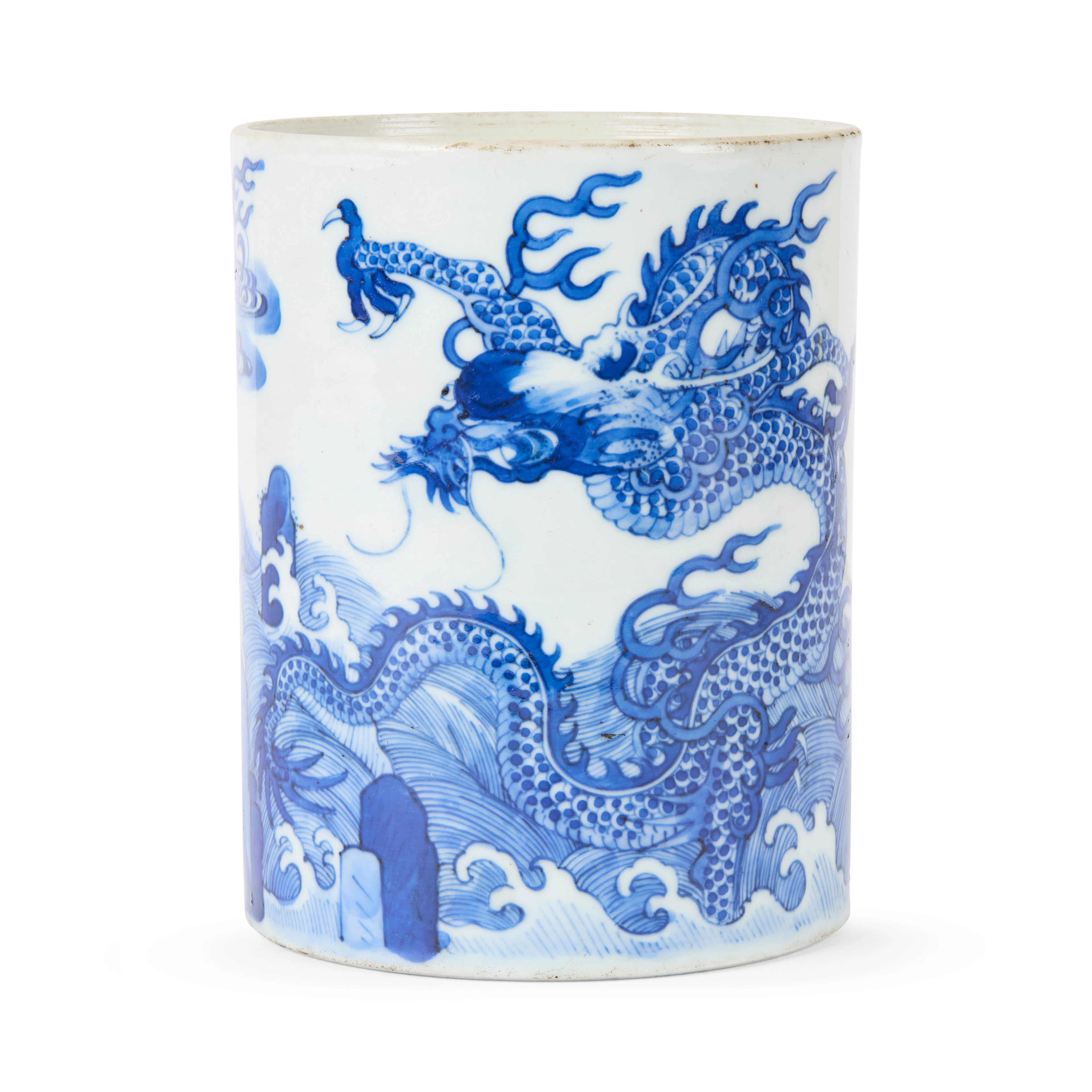 CHINESE BLUE AND WHITE 'DRAGON AND CARP' BRUSH POT