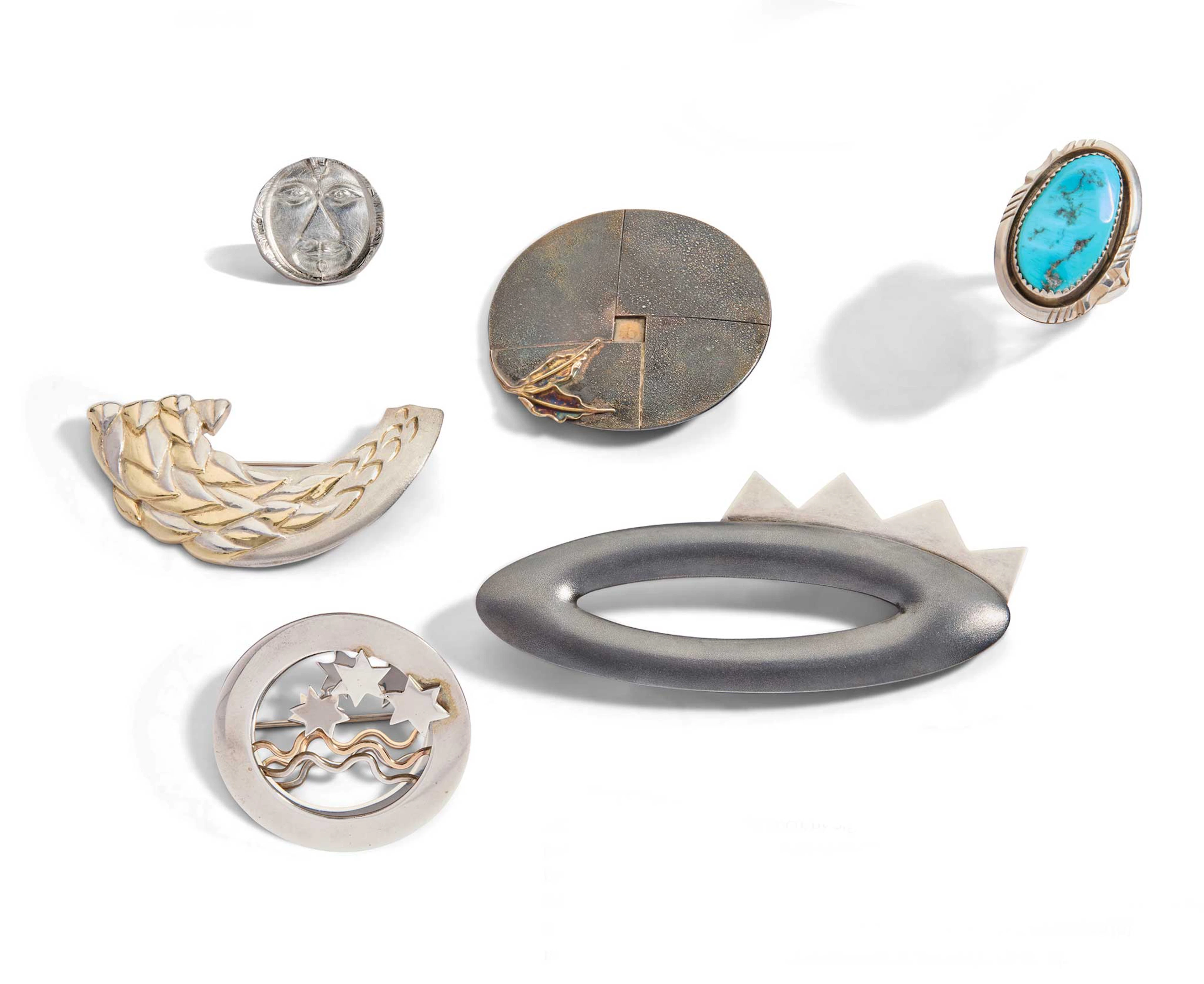 COLLECTION OF JEWELLERY