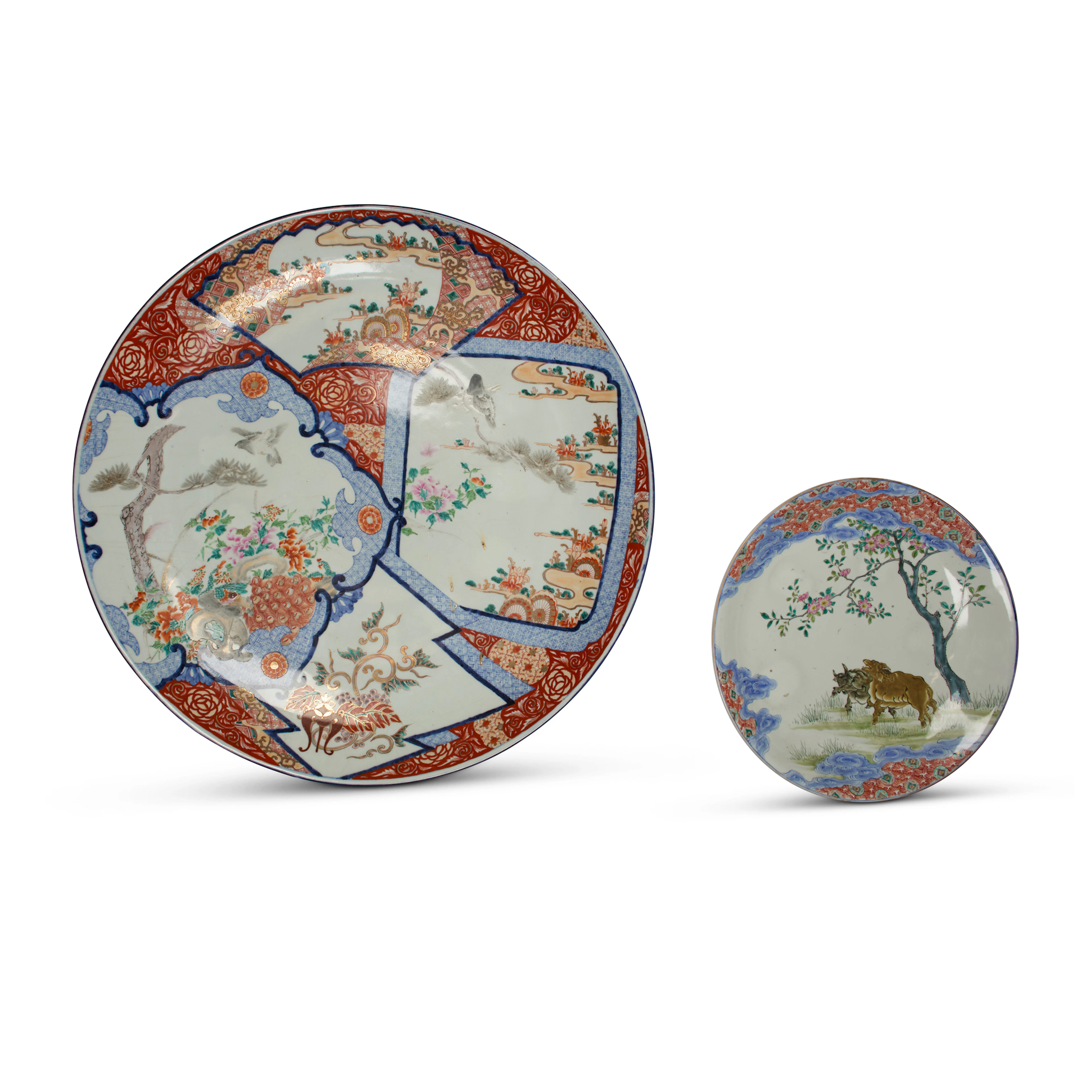 [PRIVATE SCOTTISH COLLECTION, DUNDEE] TWO JAPANESE IMARI CHARGERS