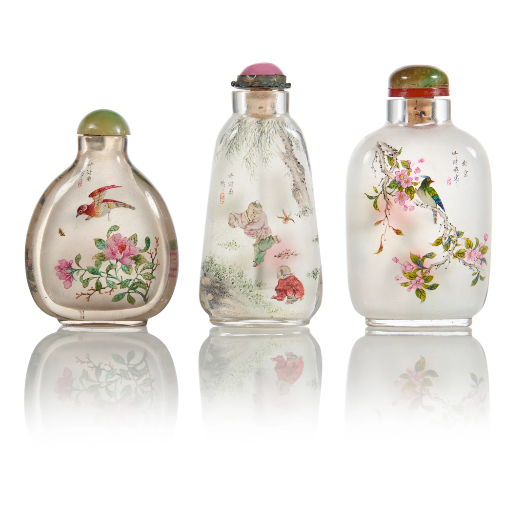 [PRIVATE ENGLISH COLLECTION] GROUP OF THREE CHINESE INSIDE-PAINTED