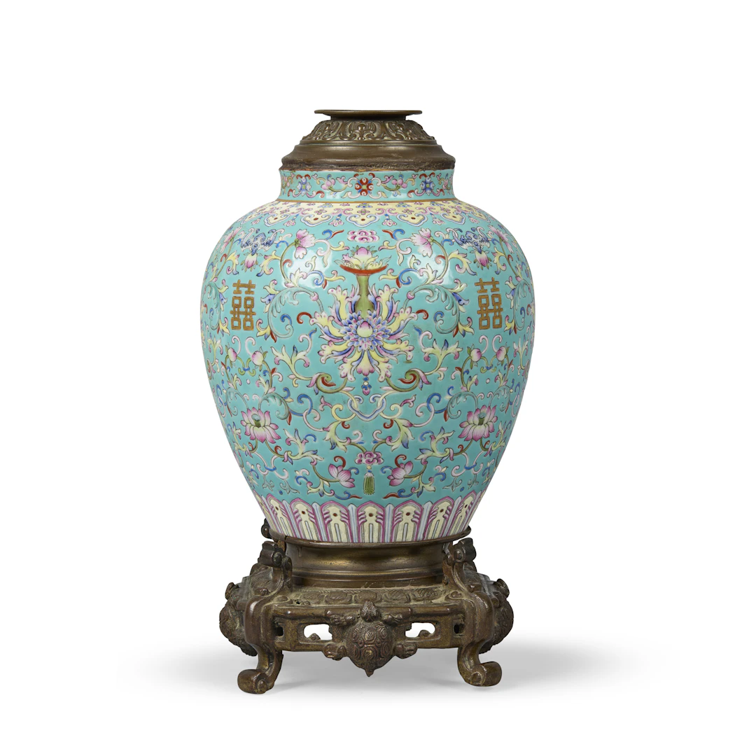 [PRIVATE COLLECTION, PARIS] CHINESE TURQUOISE-GROUND FAMILLE ROSE