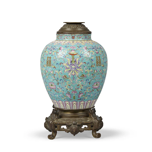 [PRIVATE COLLECTION, PARIS] CHINESE TURQUOISE-GROUND FAMILLE ROSE