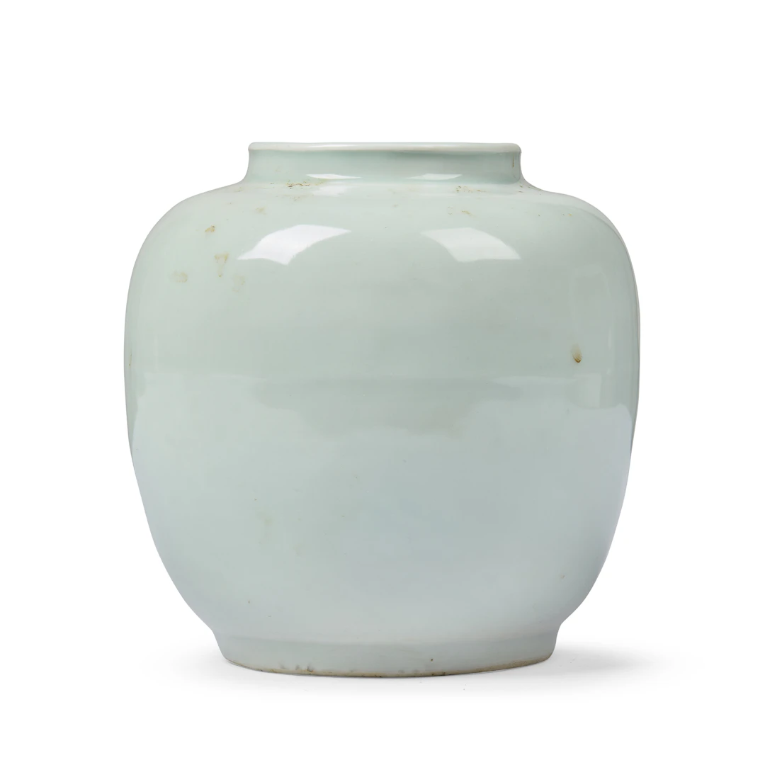 [PRIVATE SCOTTISH COLLECTION, EDINBURGH] CHINESE WHITE-GLAZED JAR