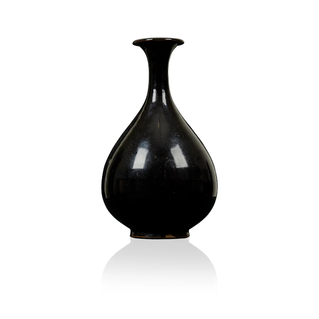 CHINESE CIZHOU-TYPE BLACK-GLAZED VASE, YUHUCHUN