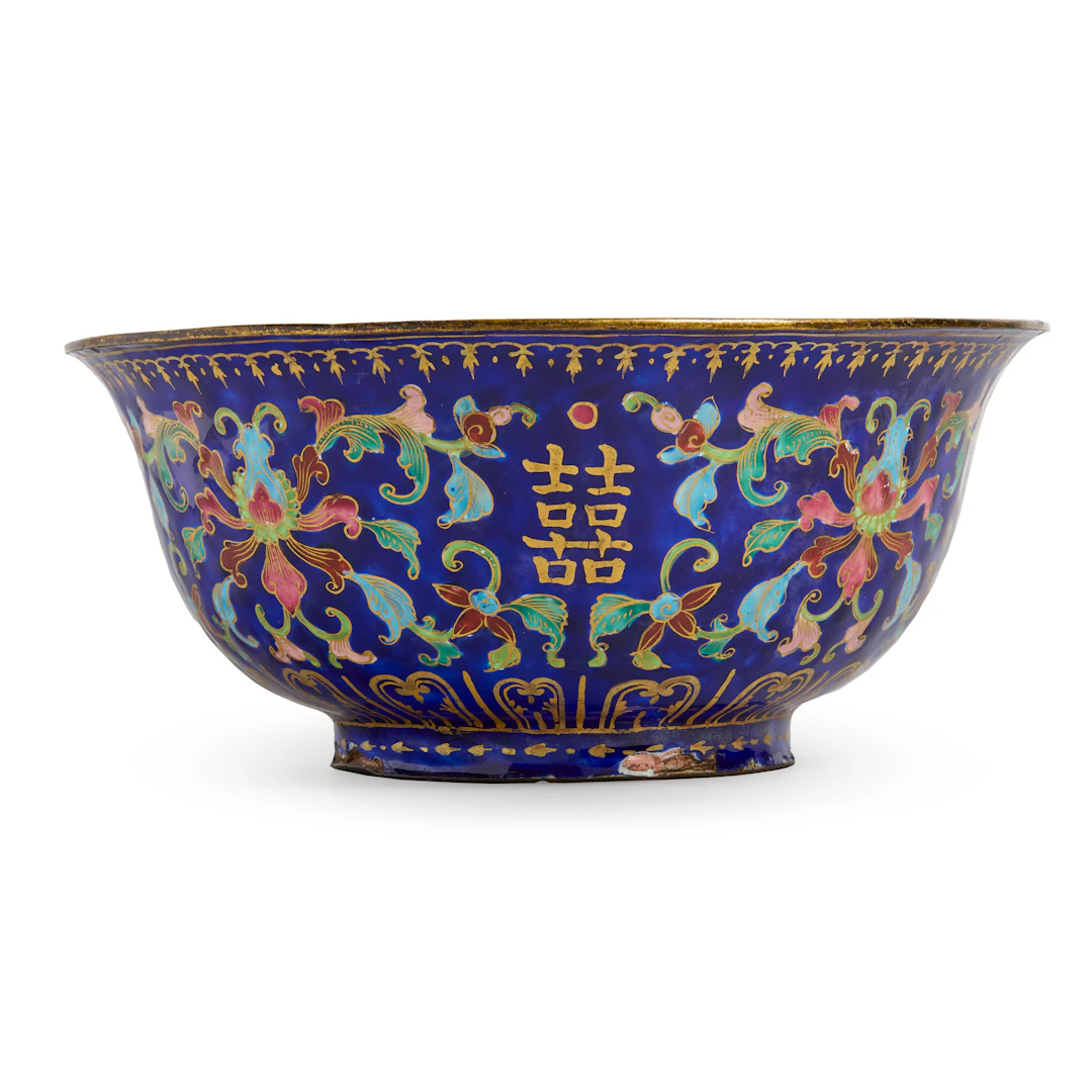 [PRIVATE COLLECTION, LONDON] CHINESE GILT-DECORATED PAINTED ENAMEL