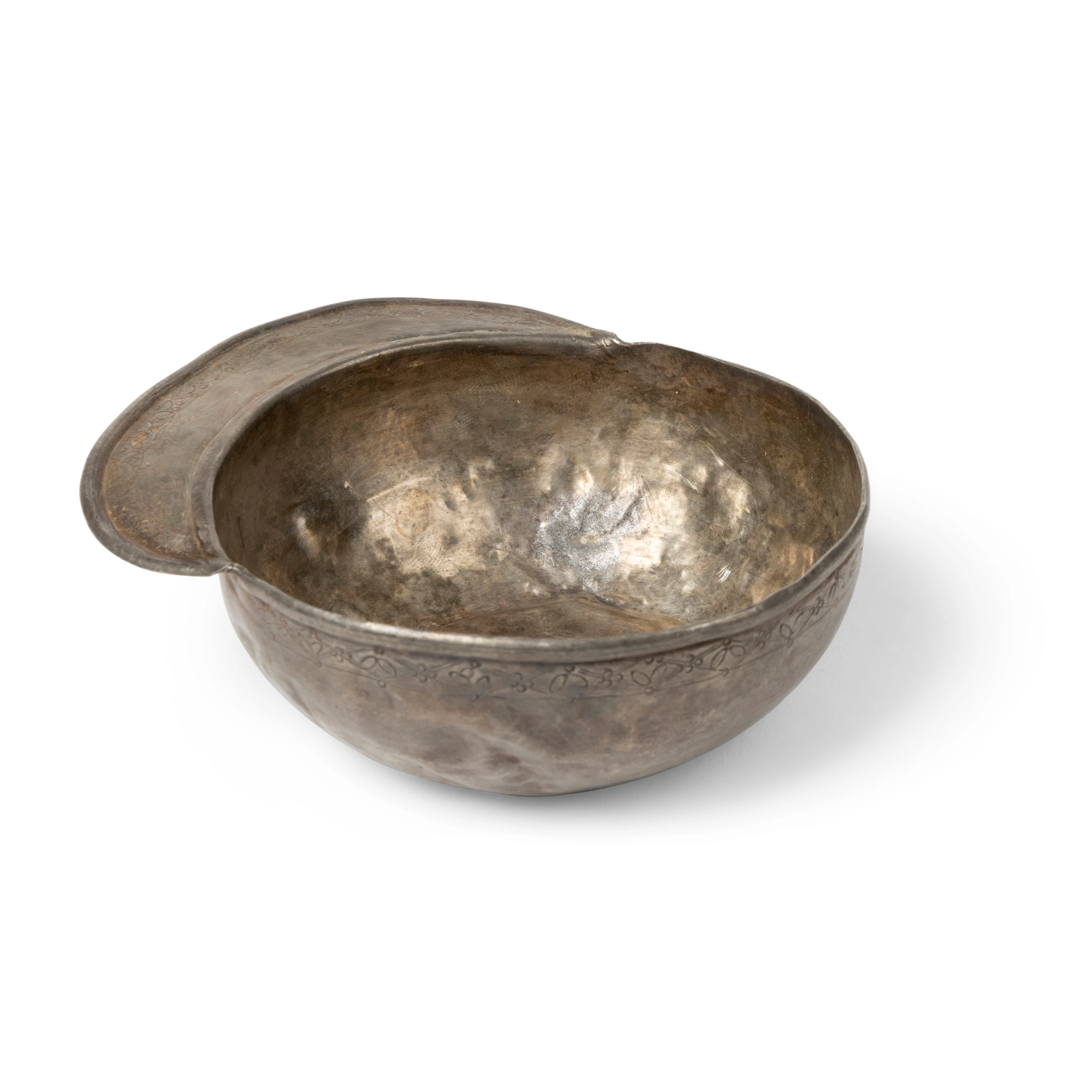 CHINESE ENGRAVED SILVER 'DOUBLE BIRD' HANDLED CUP