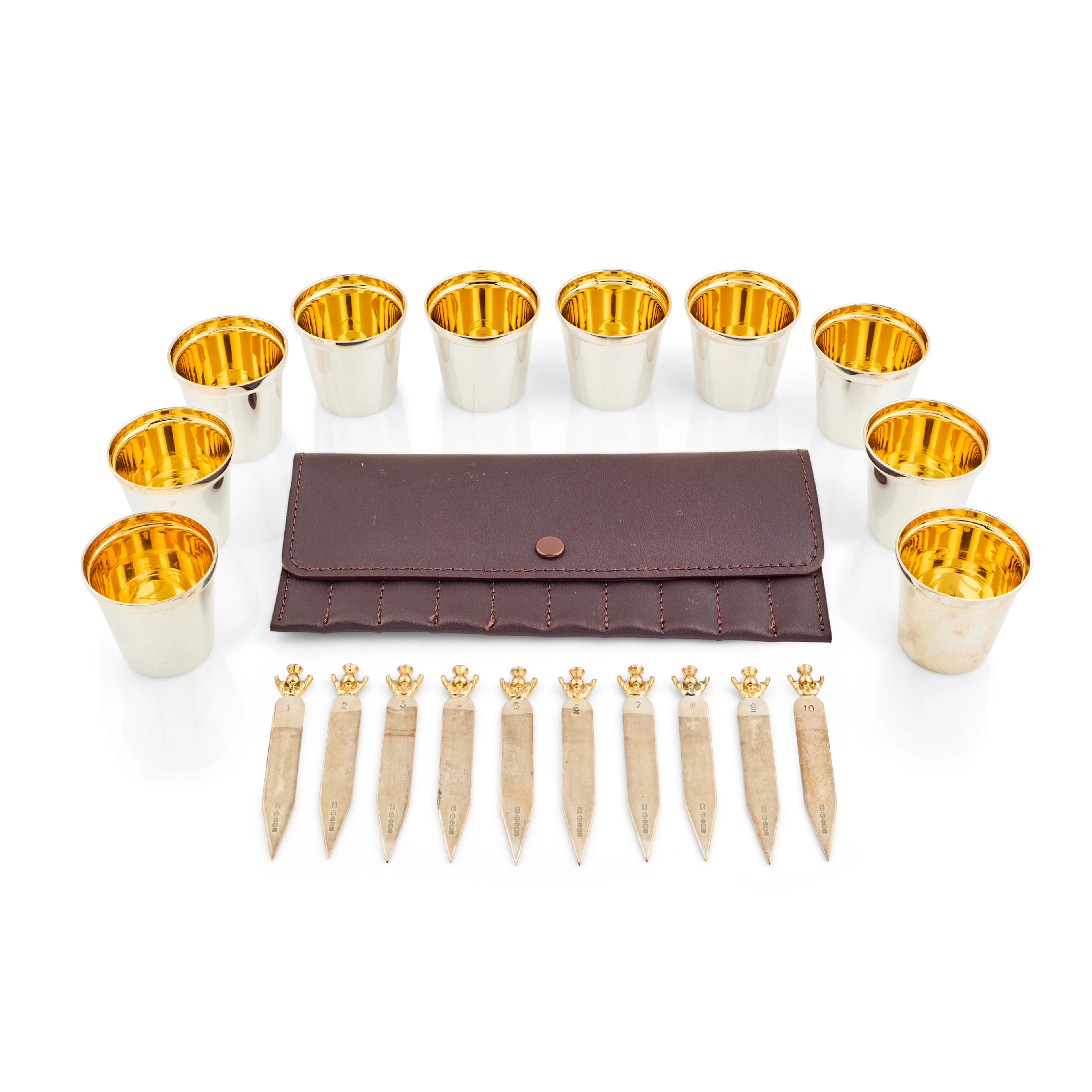 SET OF TEN CONTEMPORARY SILVER TOT CUPS AND CASED PEG MARKERS