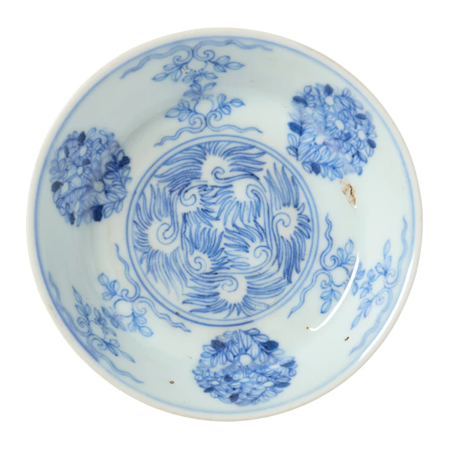 [PRIVATE COLLECTION, LONDON] CHINESE BLUE AND WHITE SAUCER