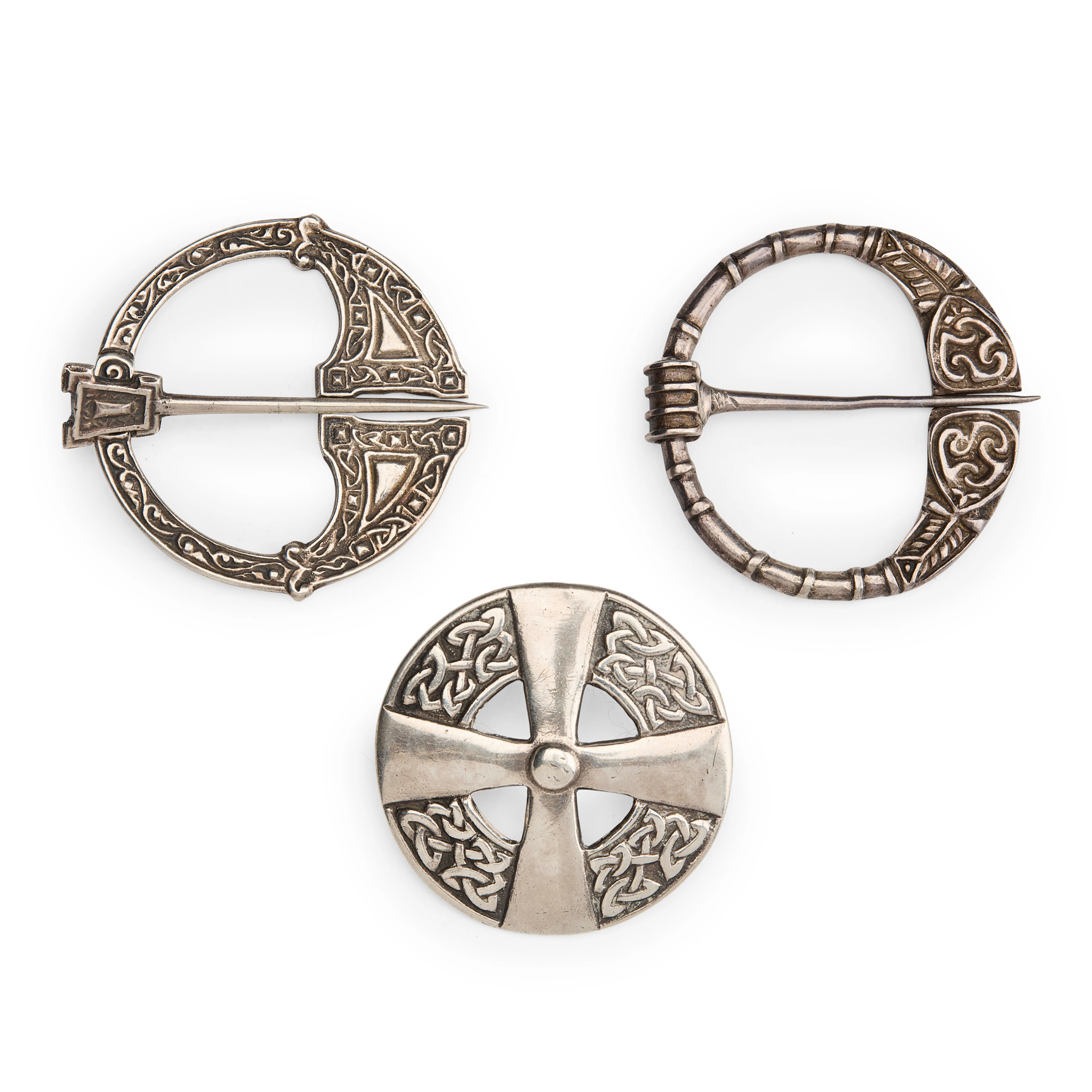 IONA - A SCOTTISH PROVINCIAL ANNULAR BROOCH