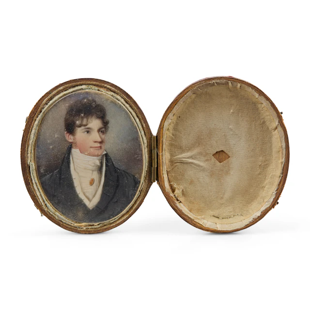REGENCY PORTRAIT MINIATURE OF A YOUNG GENTLEMAN