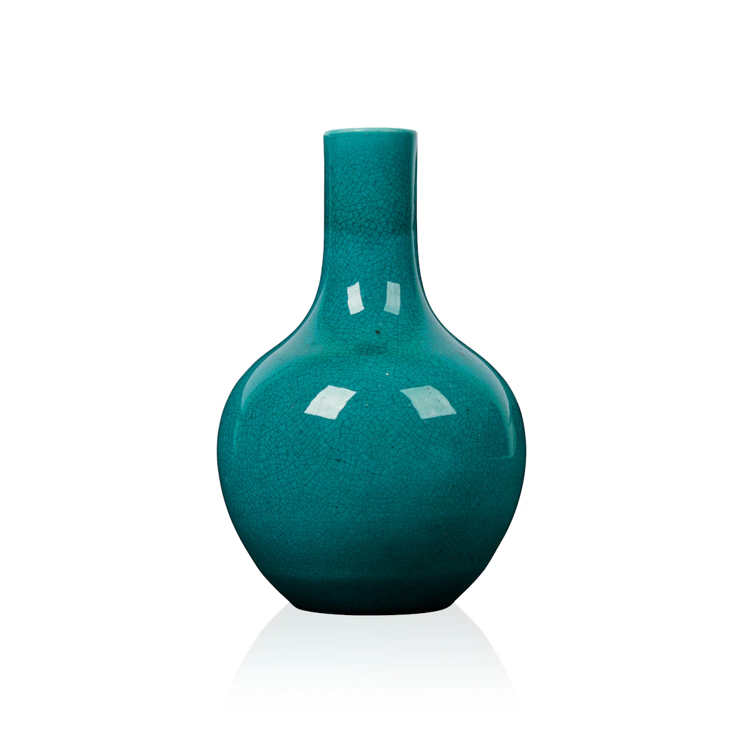 CHINESE TURQUOISE-GLAZED VASE