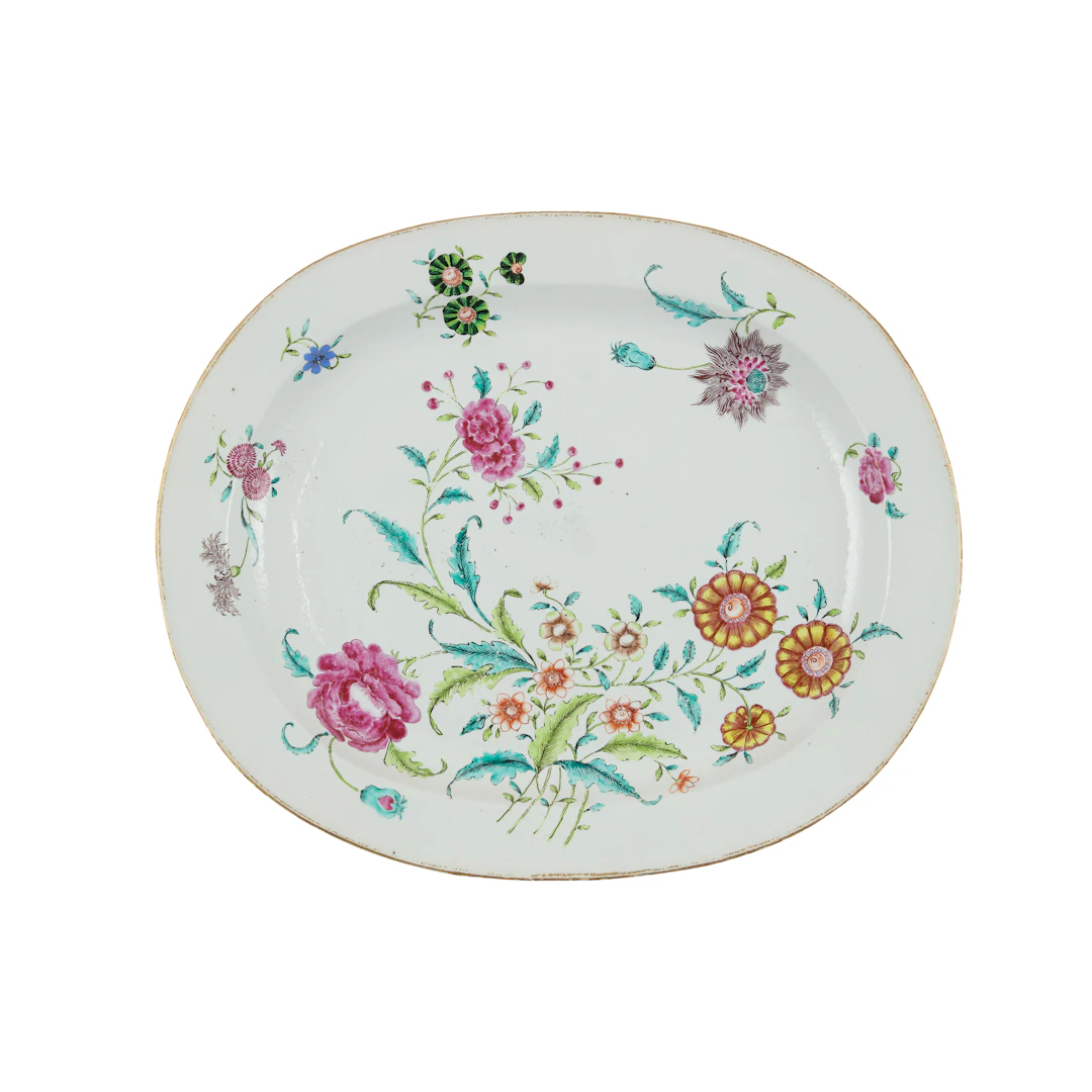 LARGE CHINESE EXPORT PORCELAIN FAMILLE ROSE PLATTER