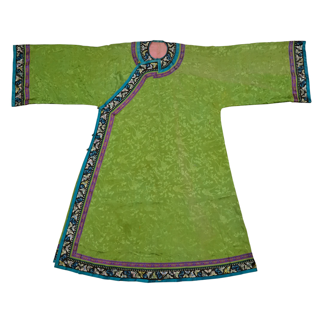 CHINESE LIME-GREEN-GROUND SILK EMBRODERED 'BIRD AND FLOWER' LADY'S ROBE