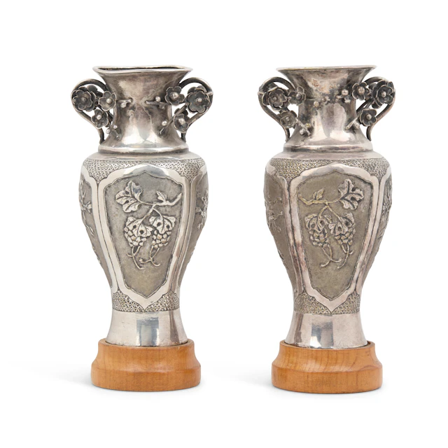 [PRIVATE SCOTTISH COLLECTION, DUNDEE] PAIR OF CHINESE EXPORT SILVER VASES