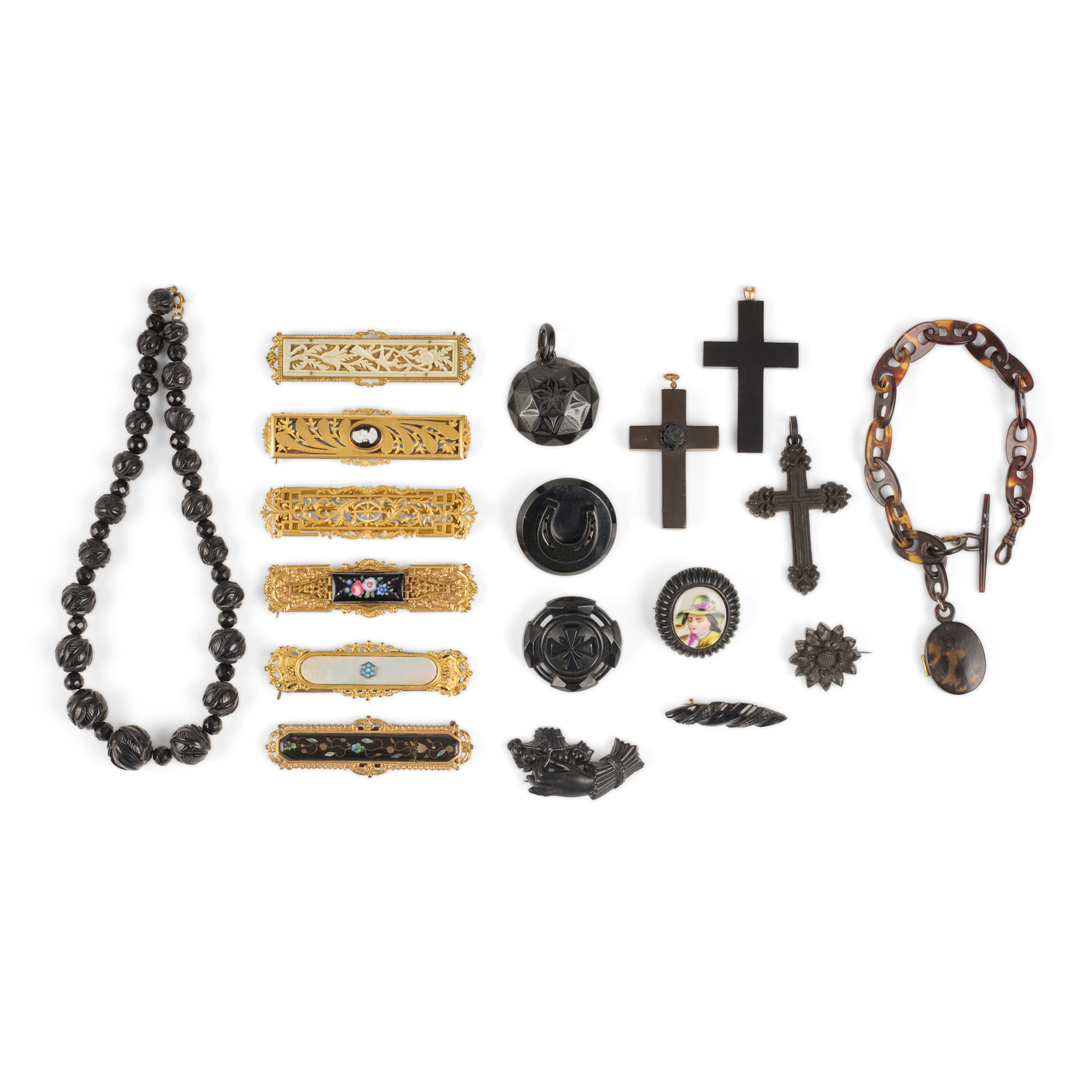A collection of Jet and tortoiseshell jewellery