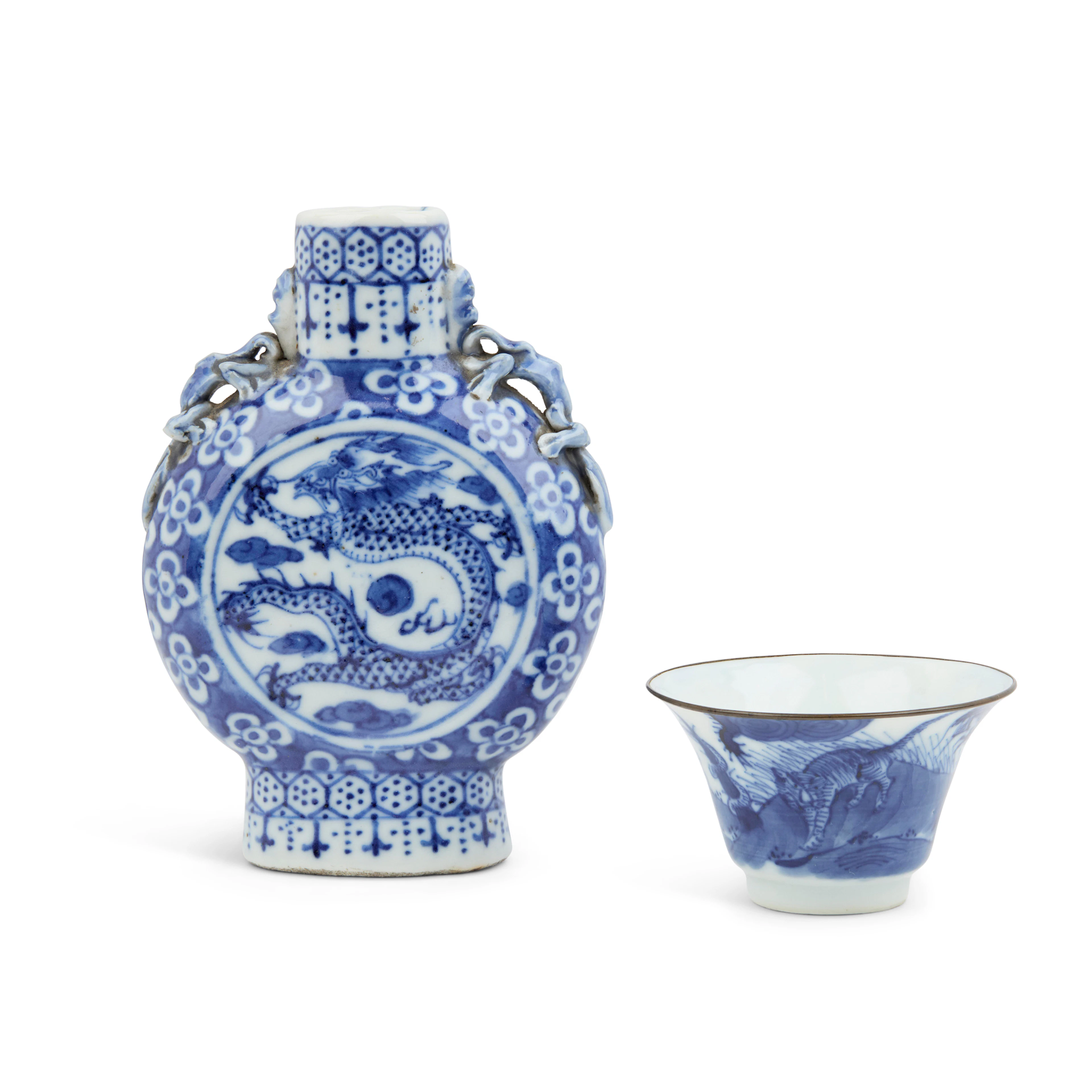 TWO CHINESE BLUE AND WHITE WARES