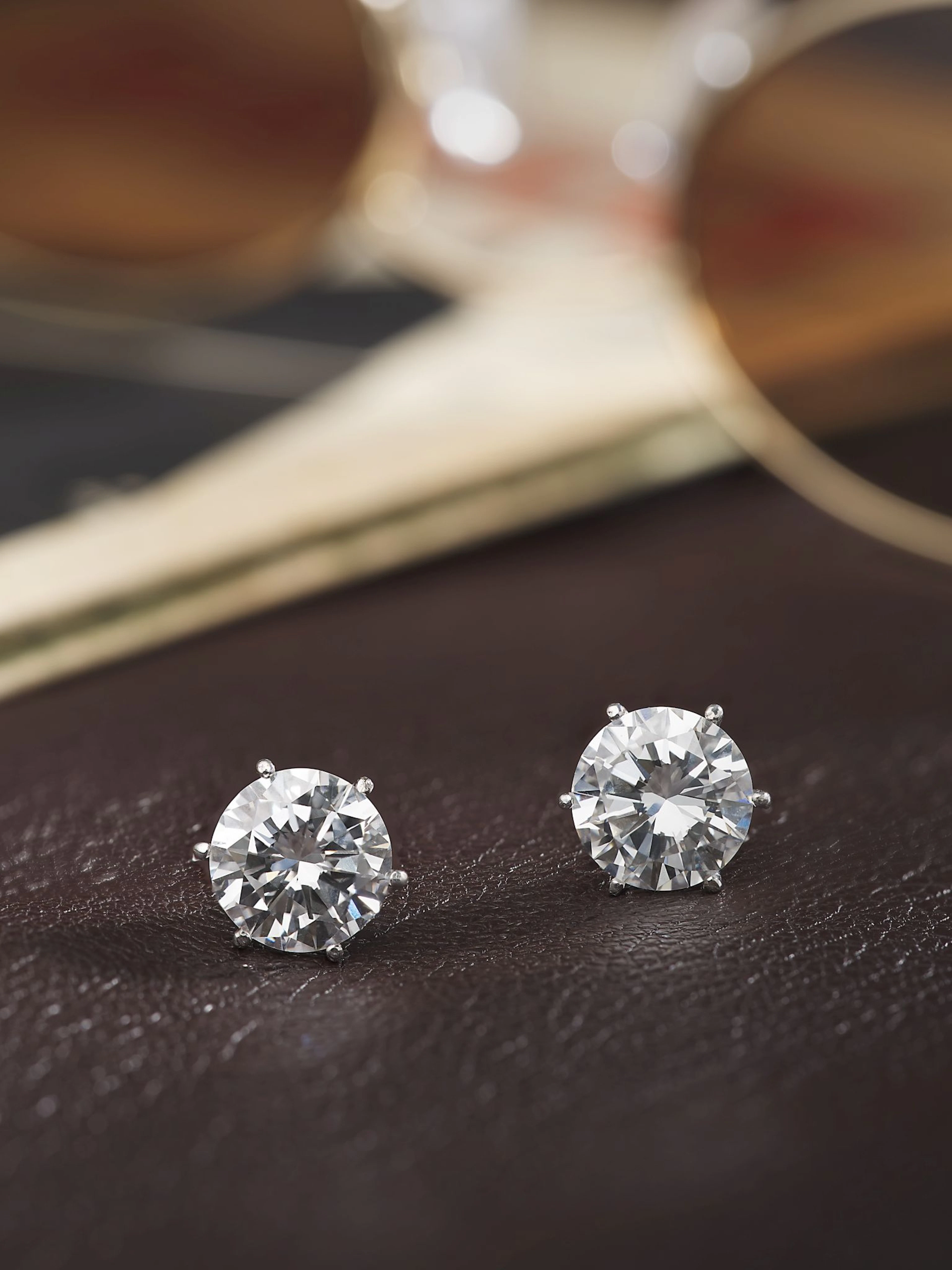 A pair of diamond earstuds