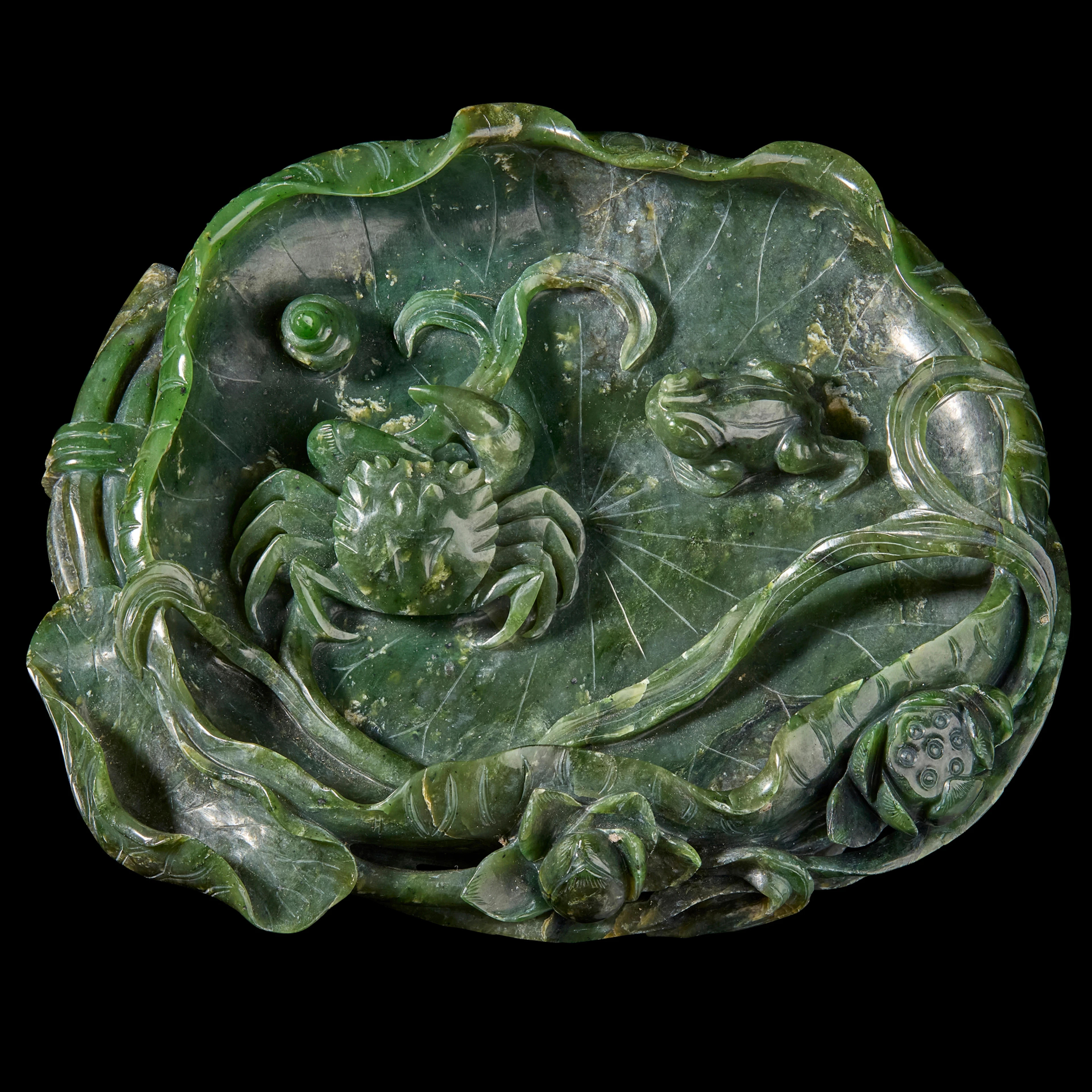 LARGE CHINESE SPINACH GREEN JADE 'LOTUS POND' BRUSH WASHER