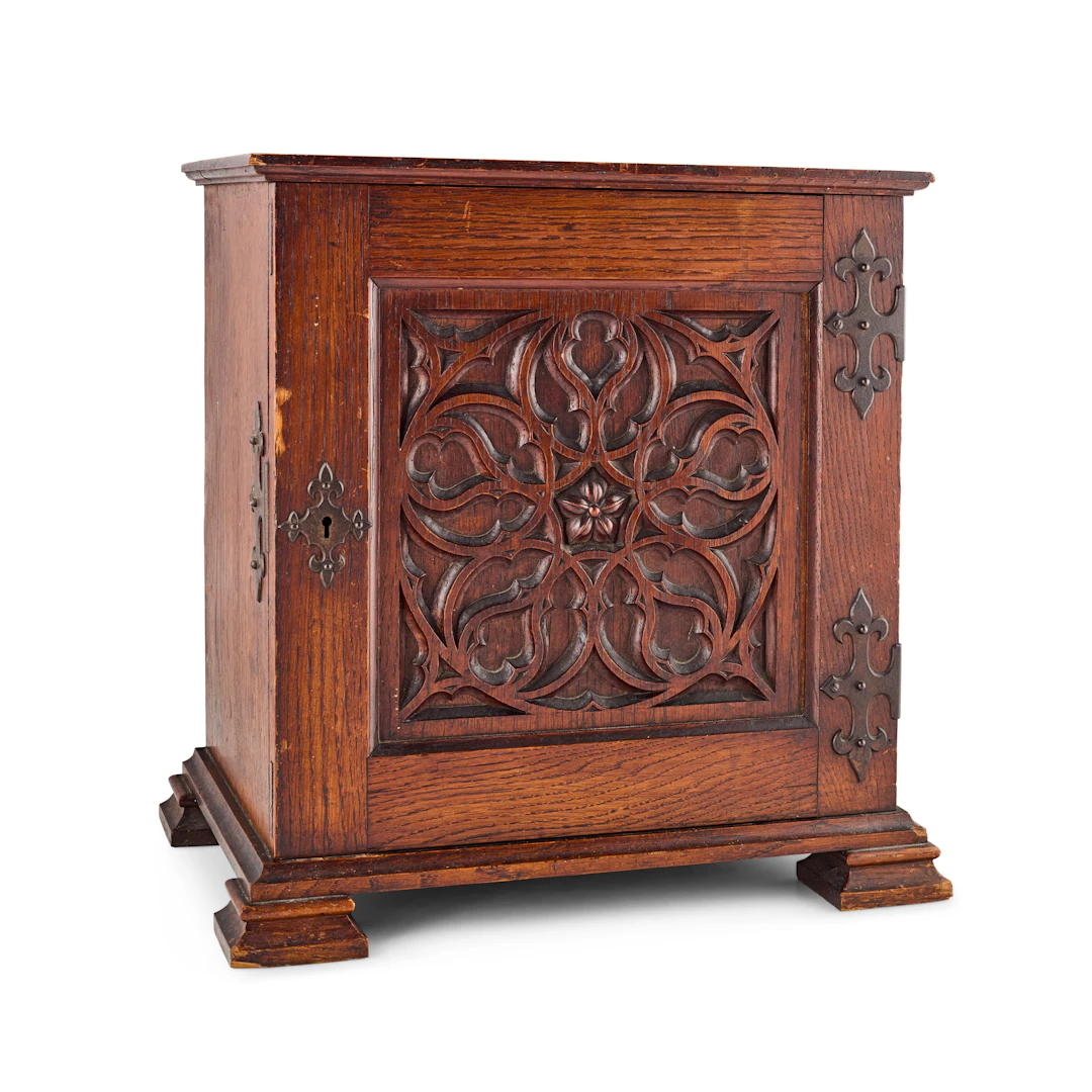VICTORIAN GOTHIC REVIVAL OAK COLLECTOR'S CABINET