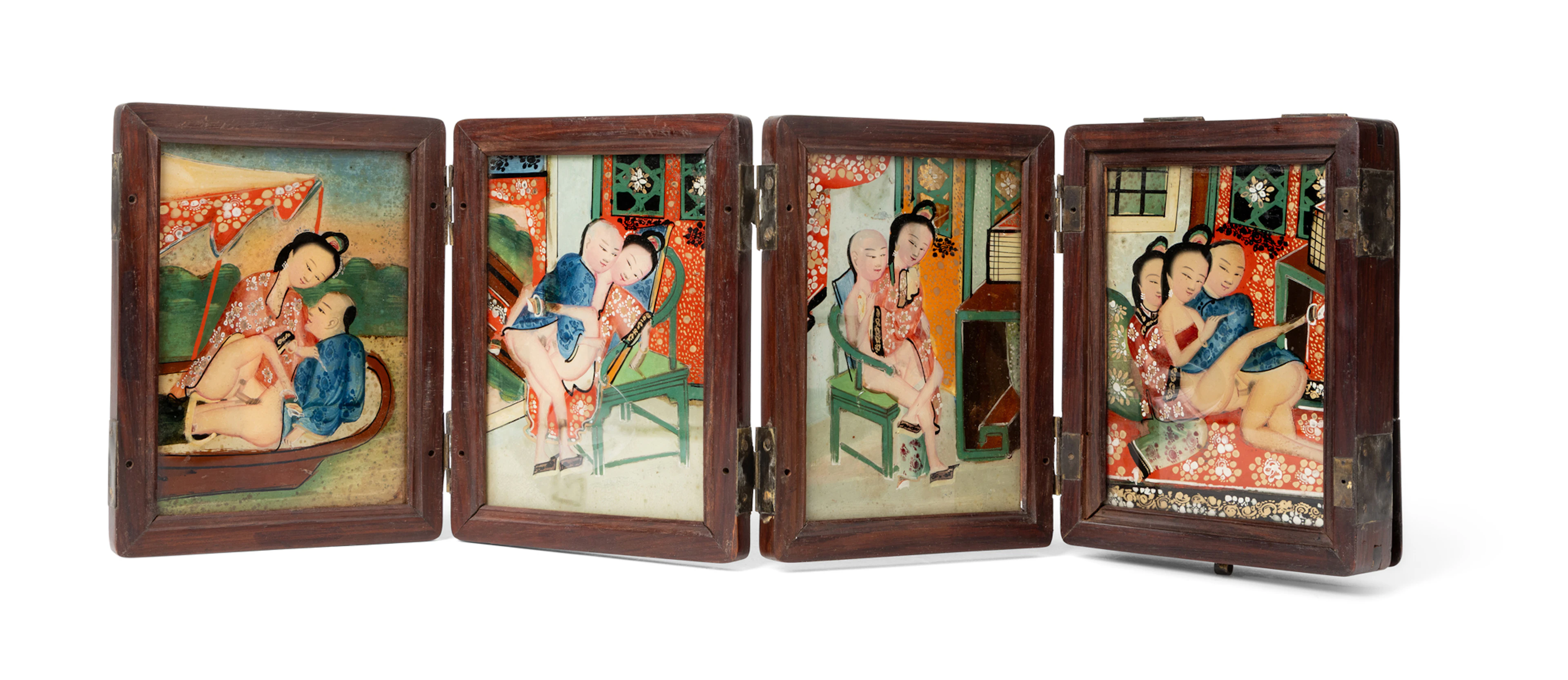 CHINESE WOODEN TRAVELLING MIRROR CASE WITH 'SUBTLE PLEASURES' REVERSE