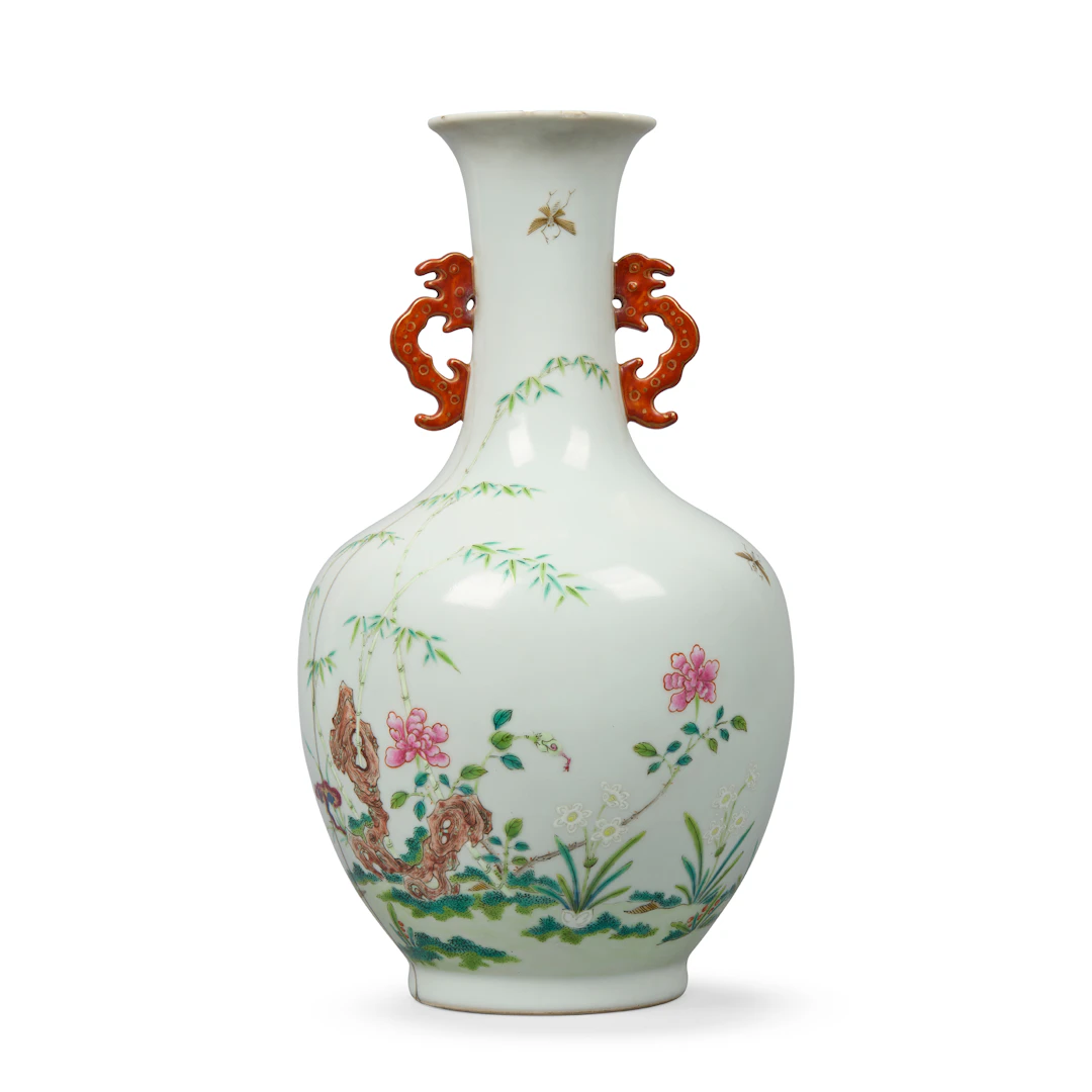 CHINESE FAMILLE ROSE 'FLORAL' HANDLED VASE