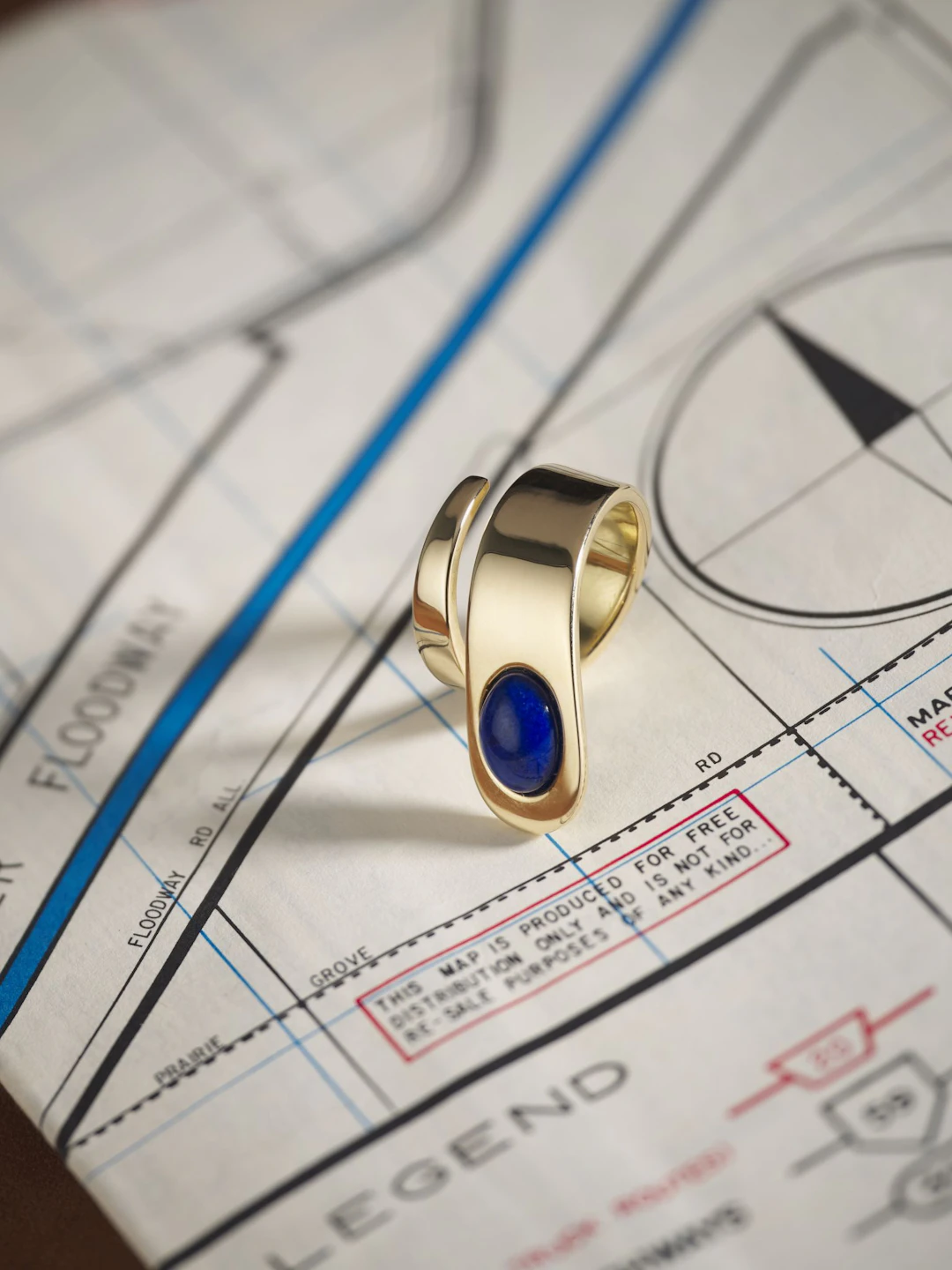 Dinh Van for Cartier: A lapis lazuli dress ring