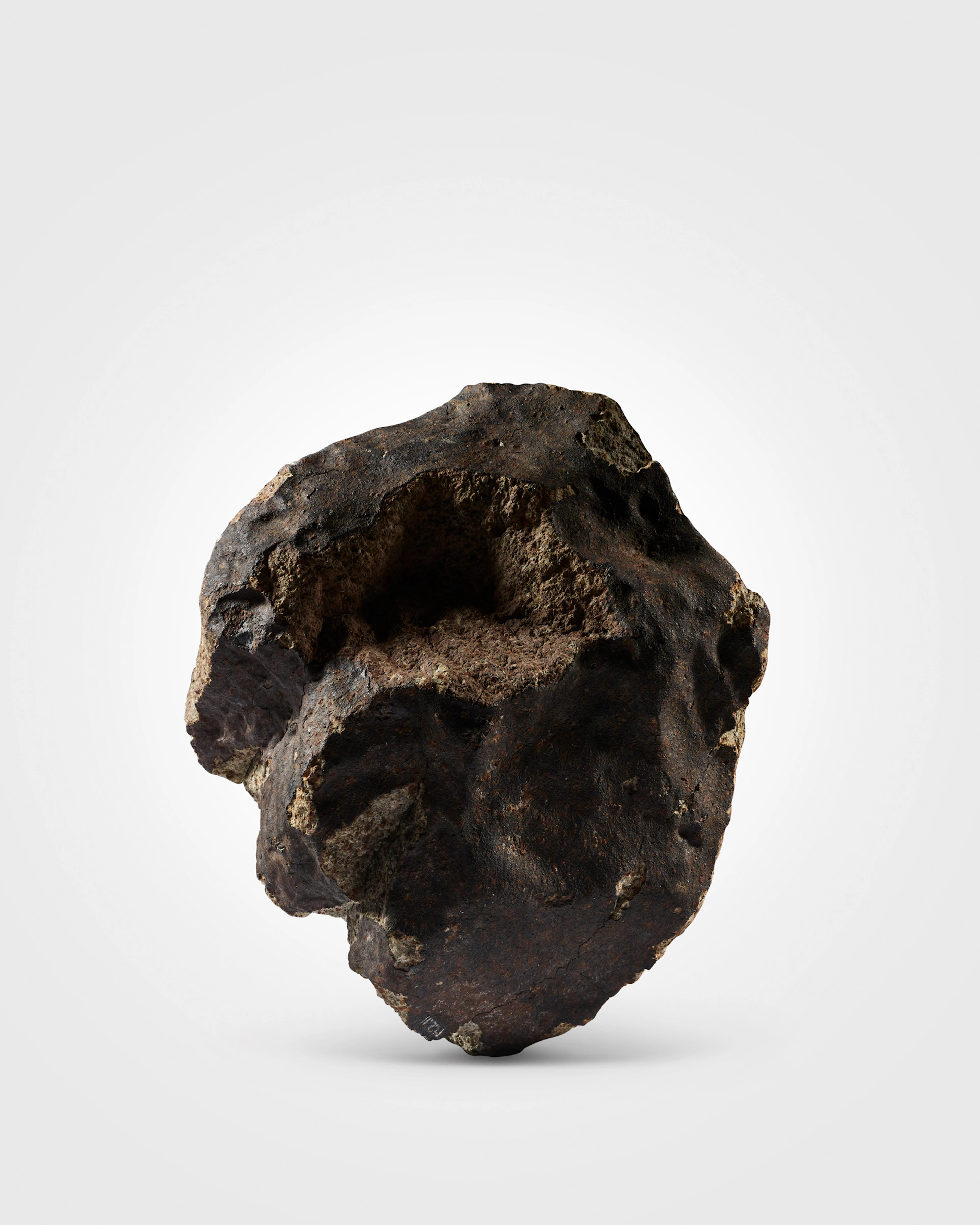 EXCEPTIONALLY LARGE PIECE OF THE HOLBROOK METEORITE
