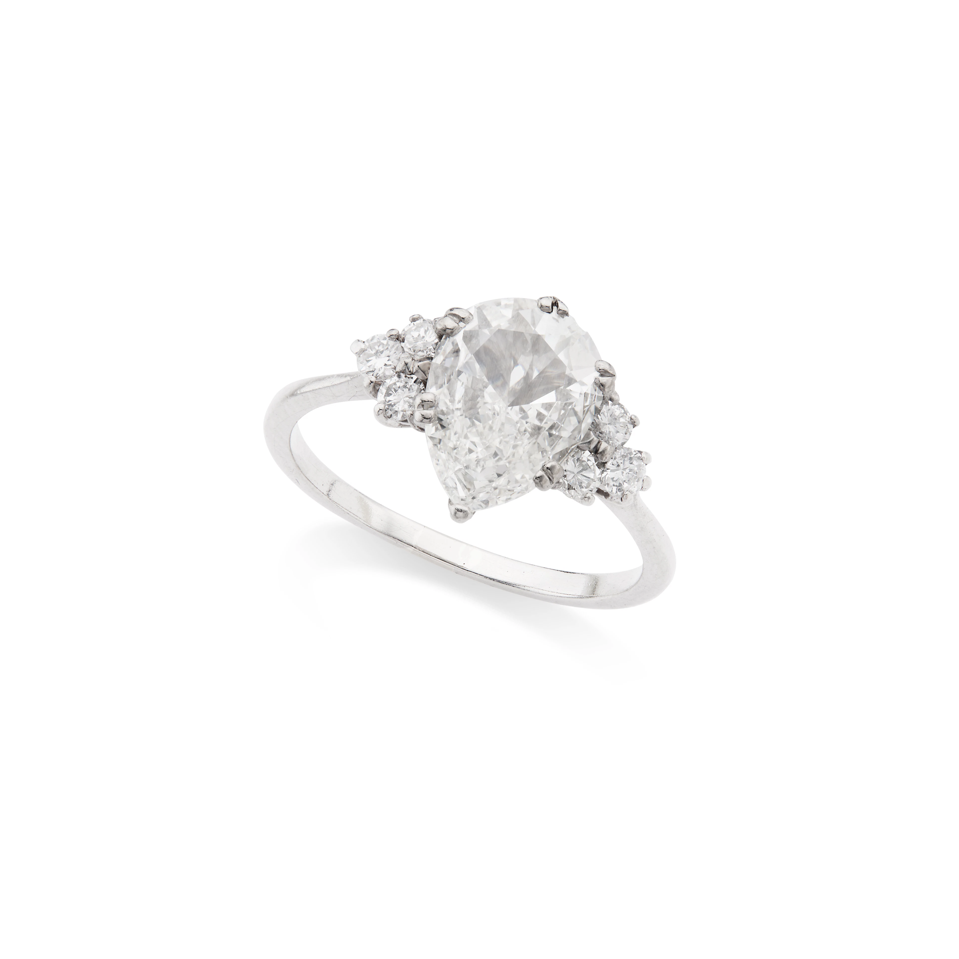 A pear-shaped diamond ring