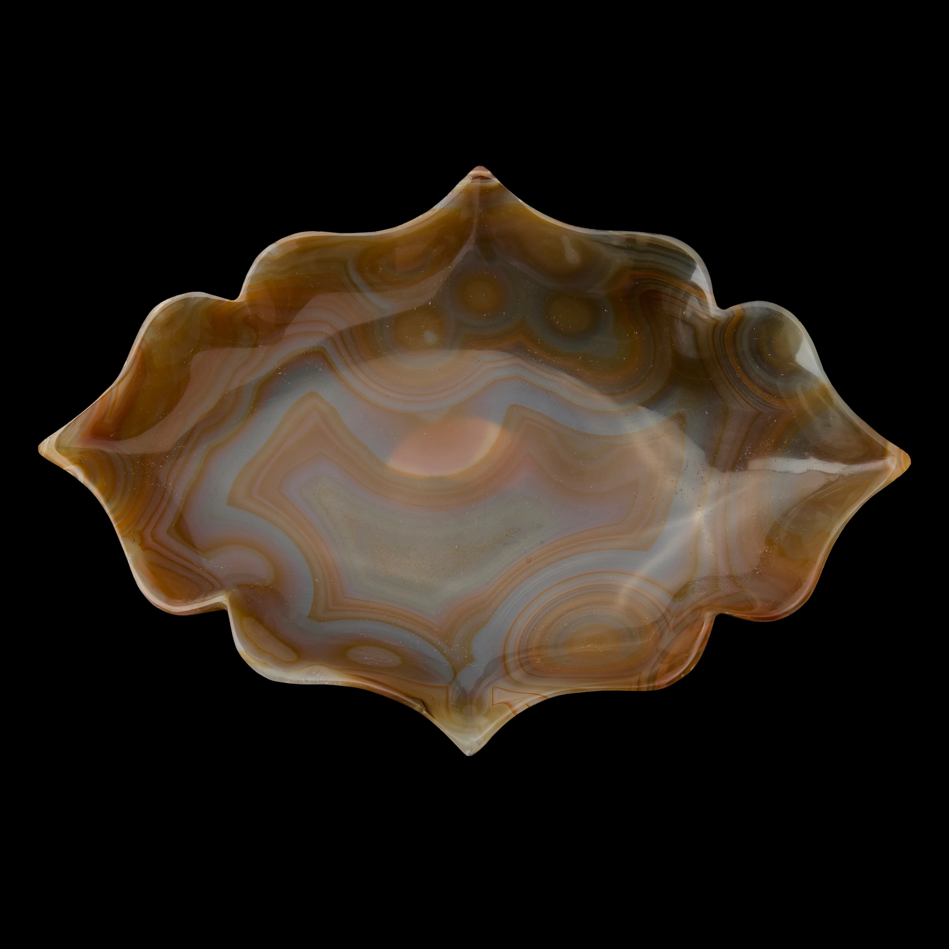 CHINESE CHALCEDONY AGATE QUATREFOIL DISH