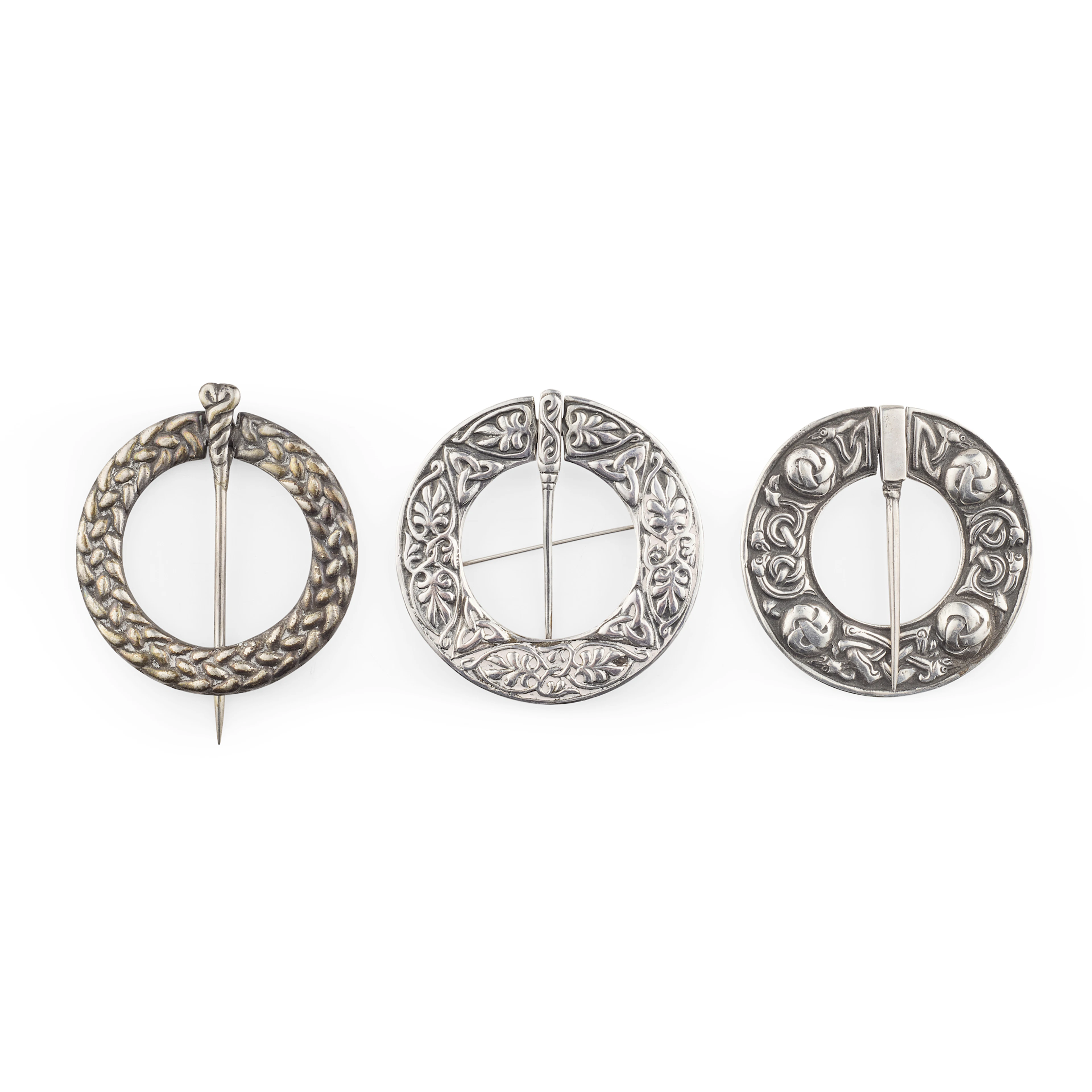 IONA - A SCOTTISH PROVINCIAL PLAID BROOCH