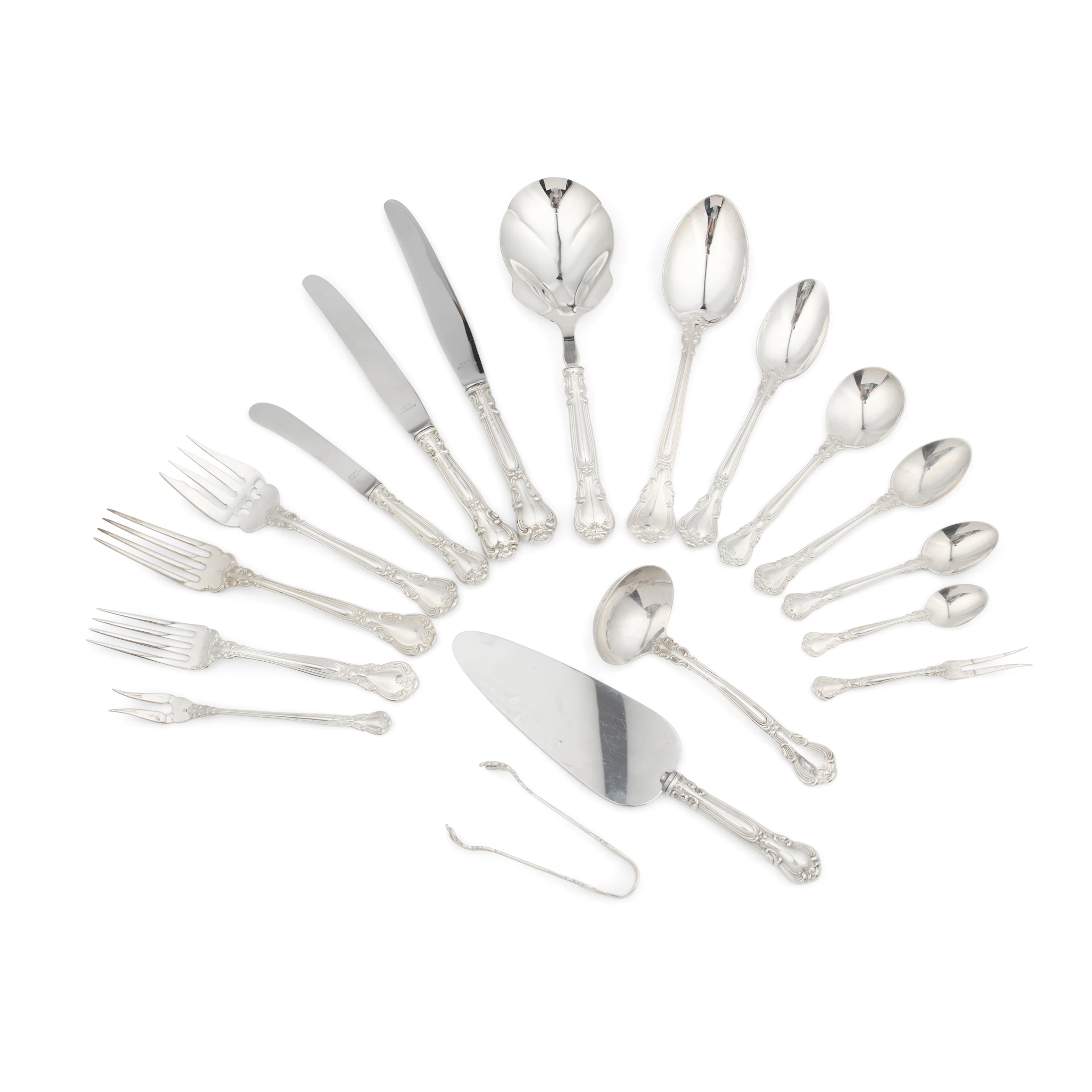 AN EARLY 20TH CENTURY CANADIAN CANTEEN OF 'CHANTILLY PATTERN' FLATWARE