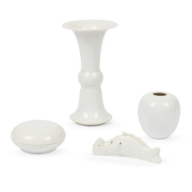 GROUP OF FOUR CHINESE WHITE-GLAZED SCHOLAR'S OBJECTS