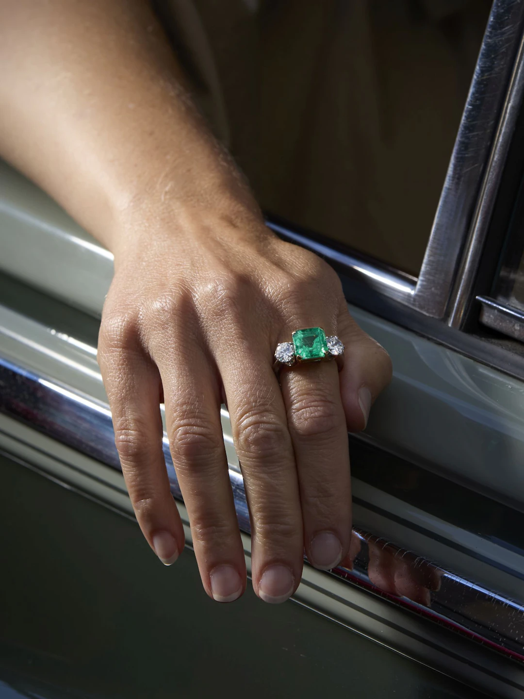 A Colombian emerald and diamond ring, 2000