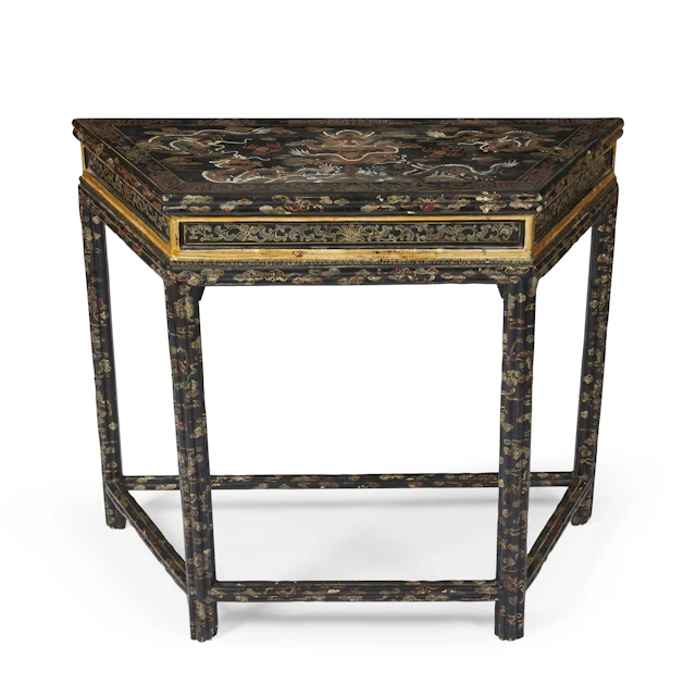 CHINESE GILT, POLYCHROME AND BLACK LACQUER 'DRAGON' SIDE TABLE